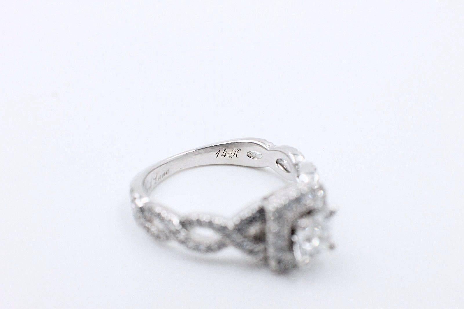 Neil Lane Princess 1.00 Carat Princess Cut Diamond Ring 14 Karat White Gold In Excellent Condition In San Diego, CA