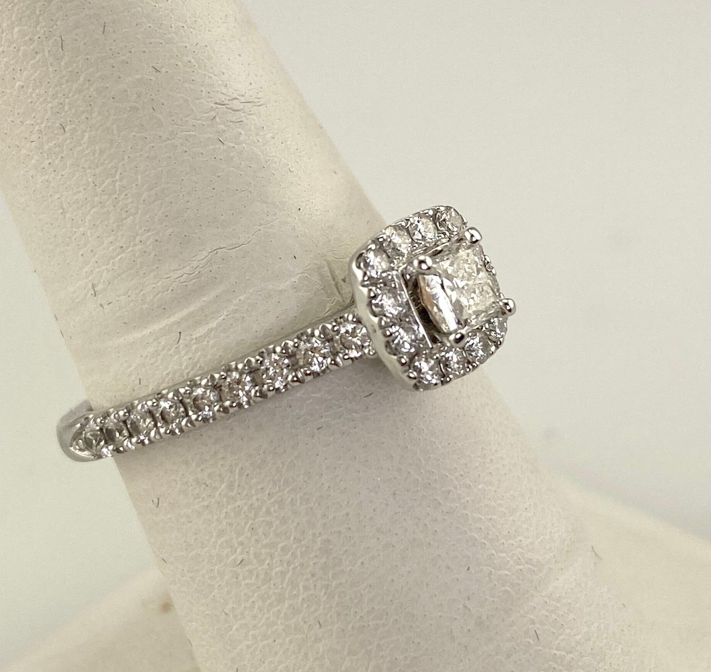 Princess Cut Neil Lane Princess and Round Diamond HAlo Ring 7/8 Carat 14 Karat W/G