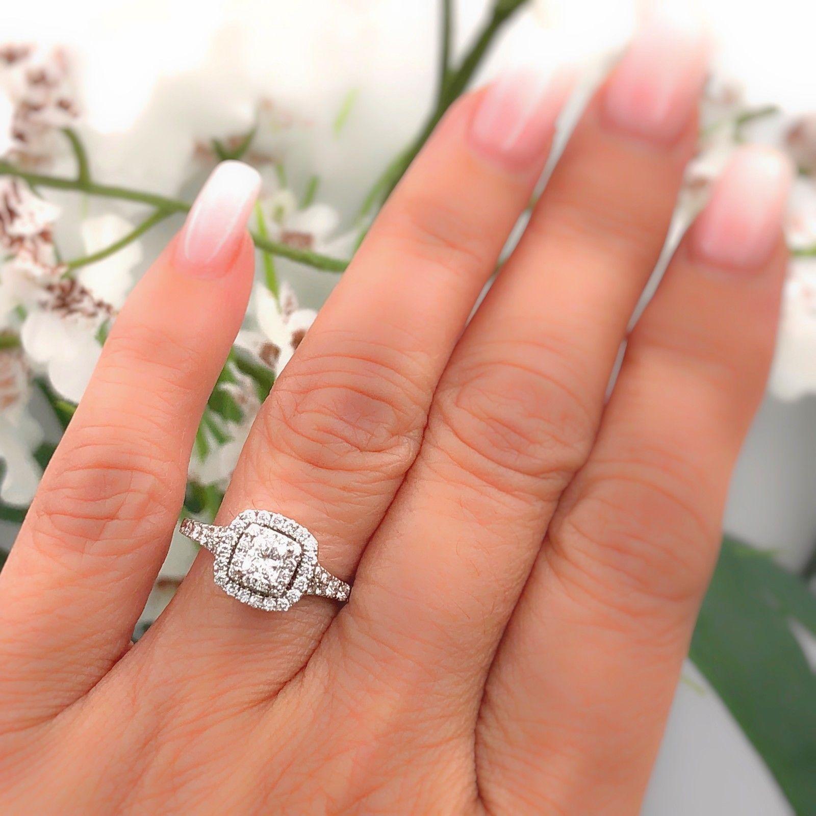 Neil Lane Princess Cut Diamond Engagement Ring 1.00 Carat 14 Karat White Gold For Sale 5