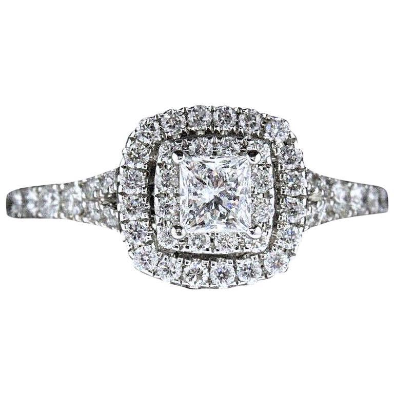 Neil Lane Bague de fiançailles en or blanc 14 carats avec diamant taille princesse de 1,00 carat en vente