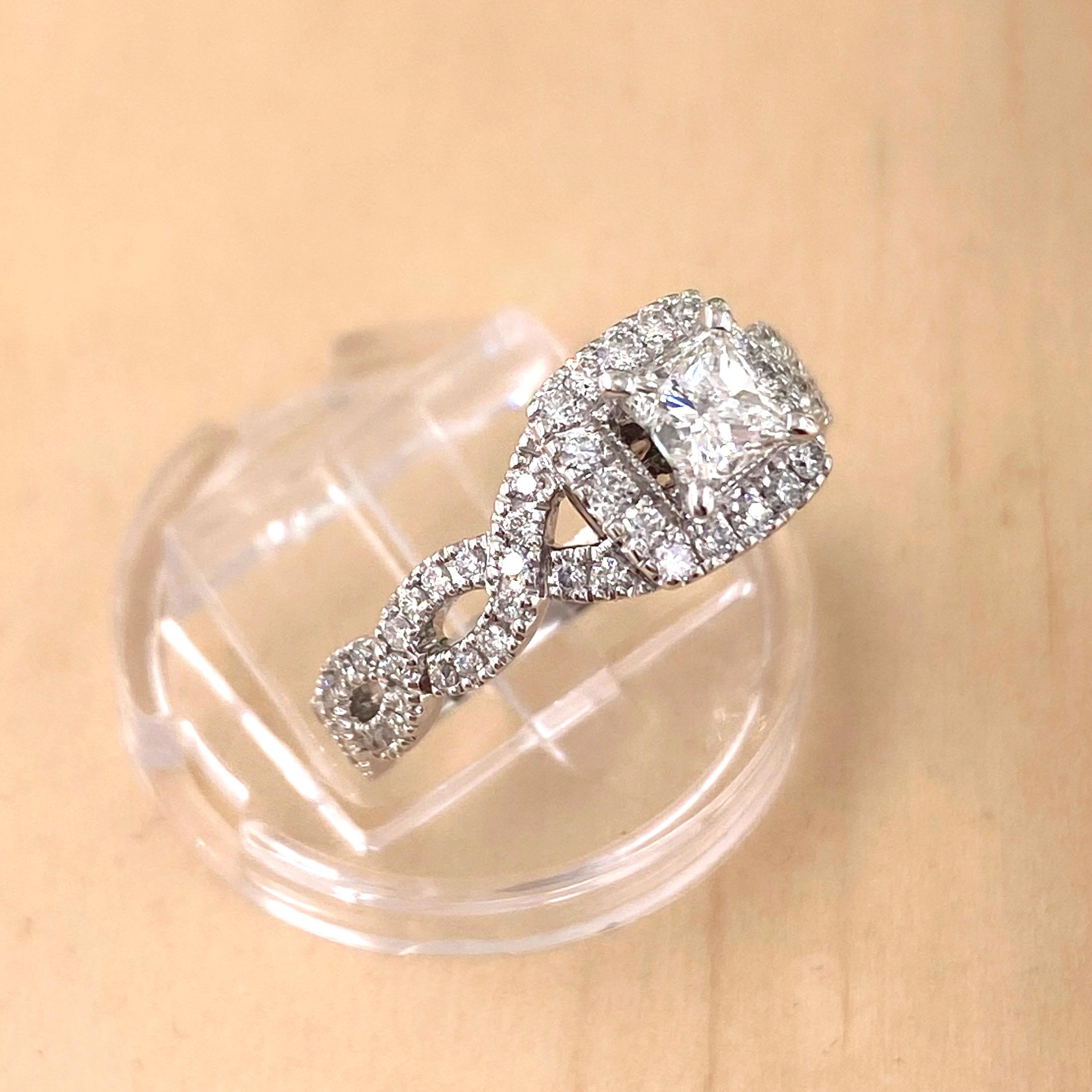 Neil Lane Princess Diamond Engagement Ring Twisted Band 1.00 Tcw 14k WG For Sale 7