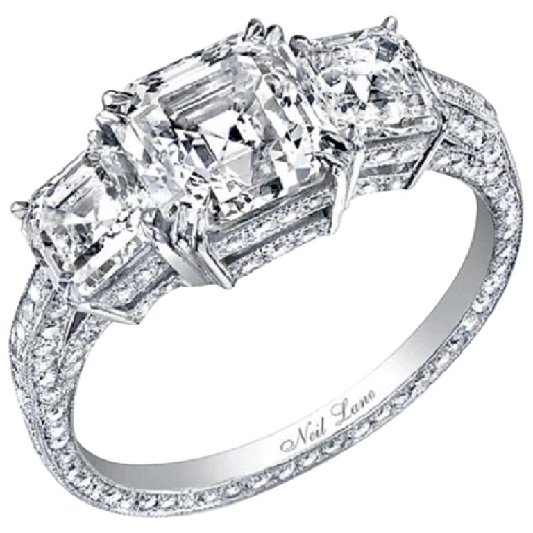 Neil Lane Couture Design "Three Stone" Square Emerald Cut Diamond, Platinum Ring For Sale