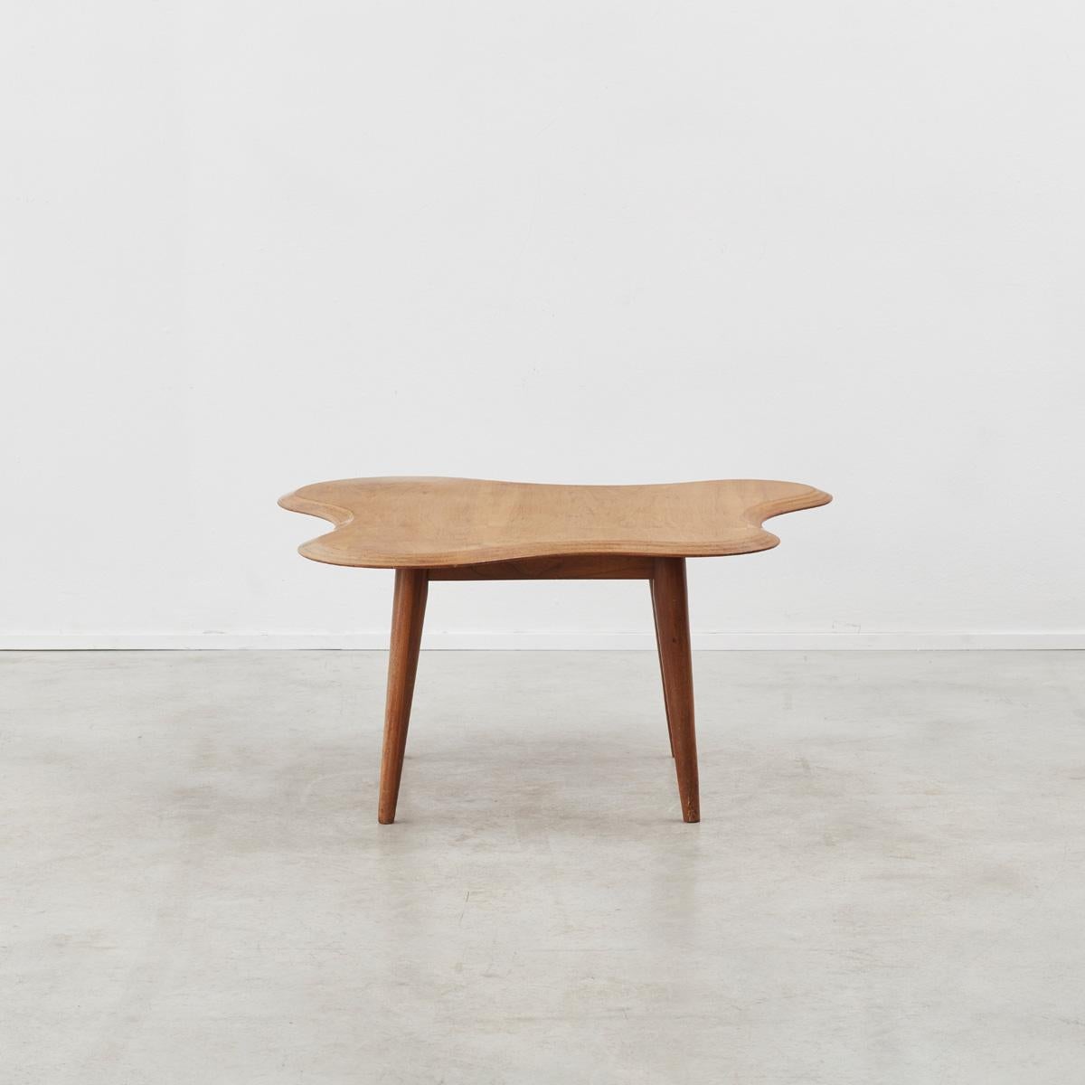 Moderne Table nuage Neil Morris pour Neil Morris de Glasgow, Royaume-Uni, 1947