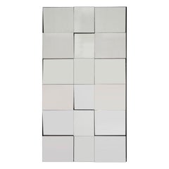 Scultura da parete a specchio Neil Small Faceted Slopes