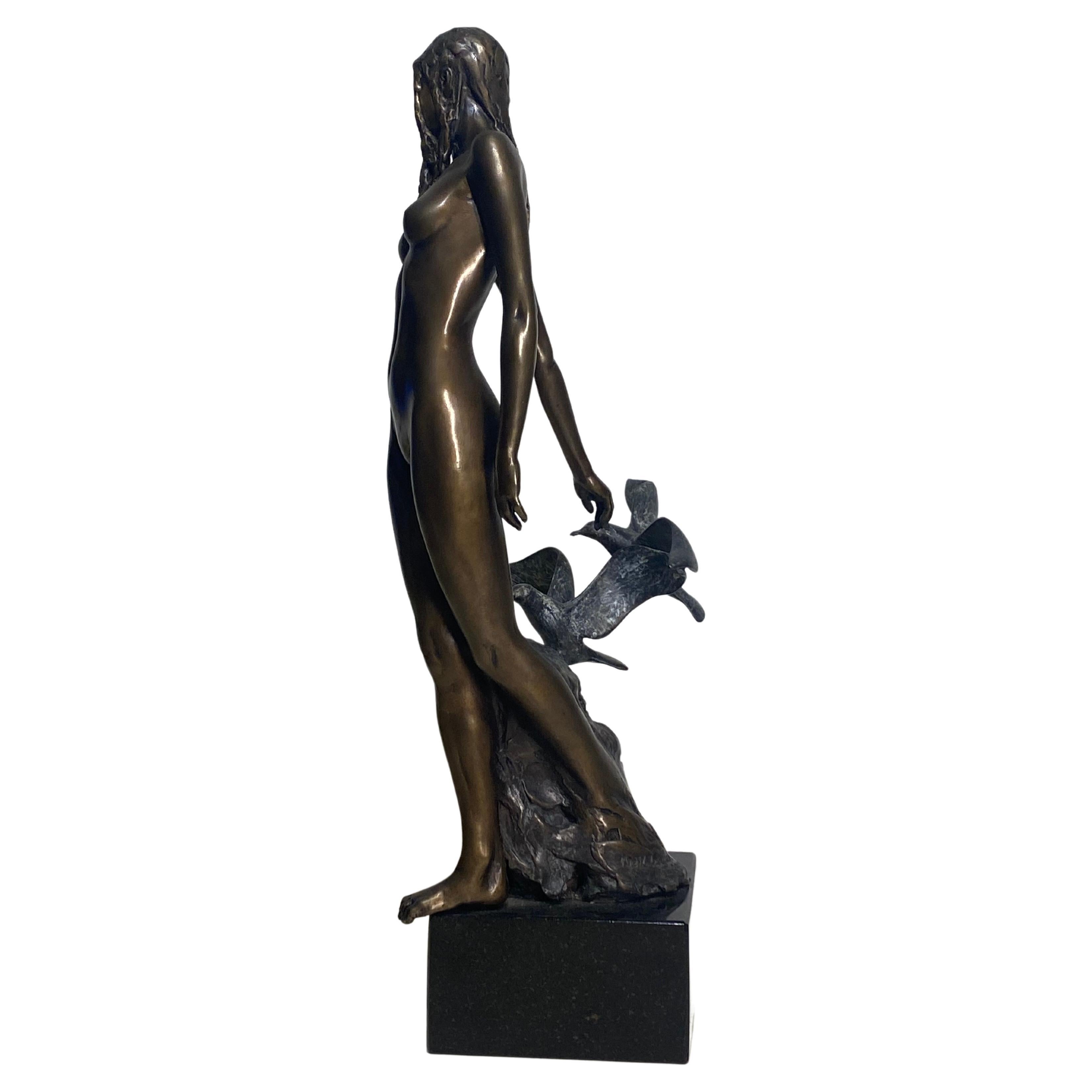 Neil Welch. Galatia - Édition limitée de 9 sculptures en bronze 7/9 en vente 5