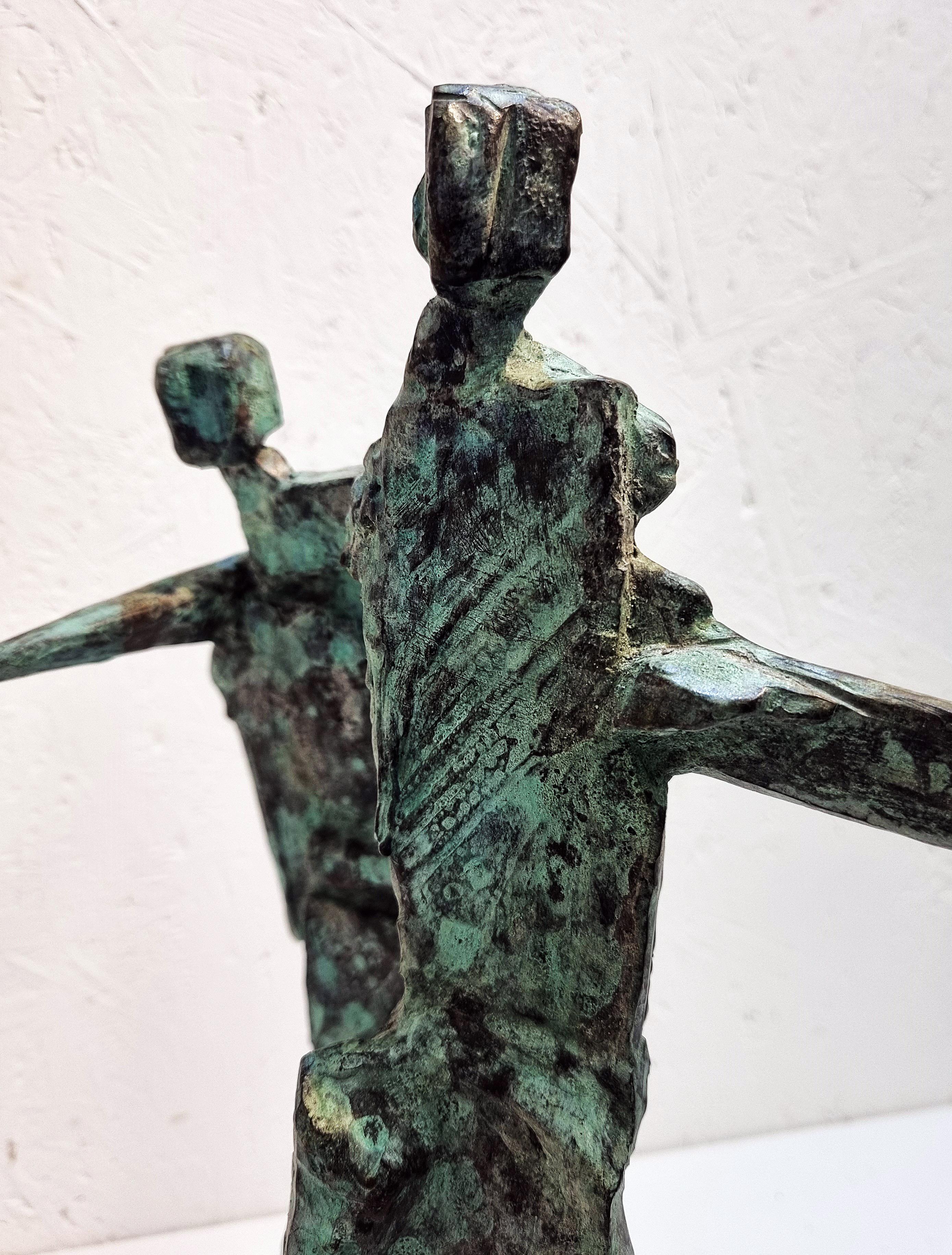 Geometria di una danza di Neil Wood Scultura figurativa contemporanea in bronzo in vendita 3
