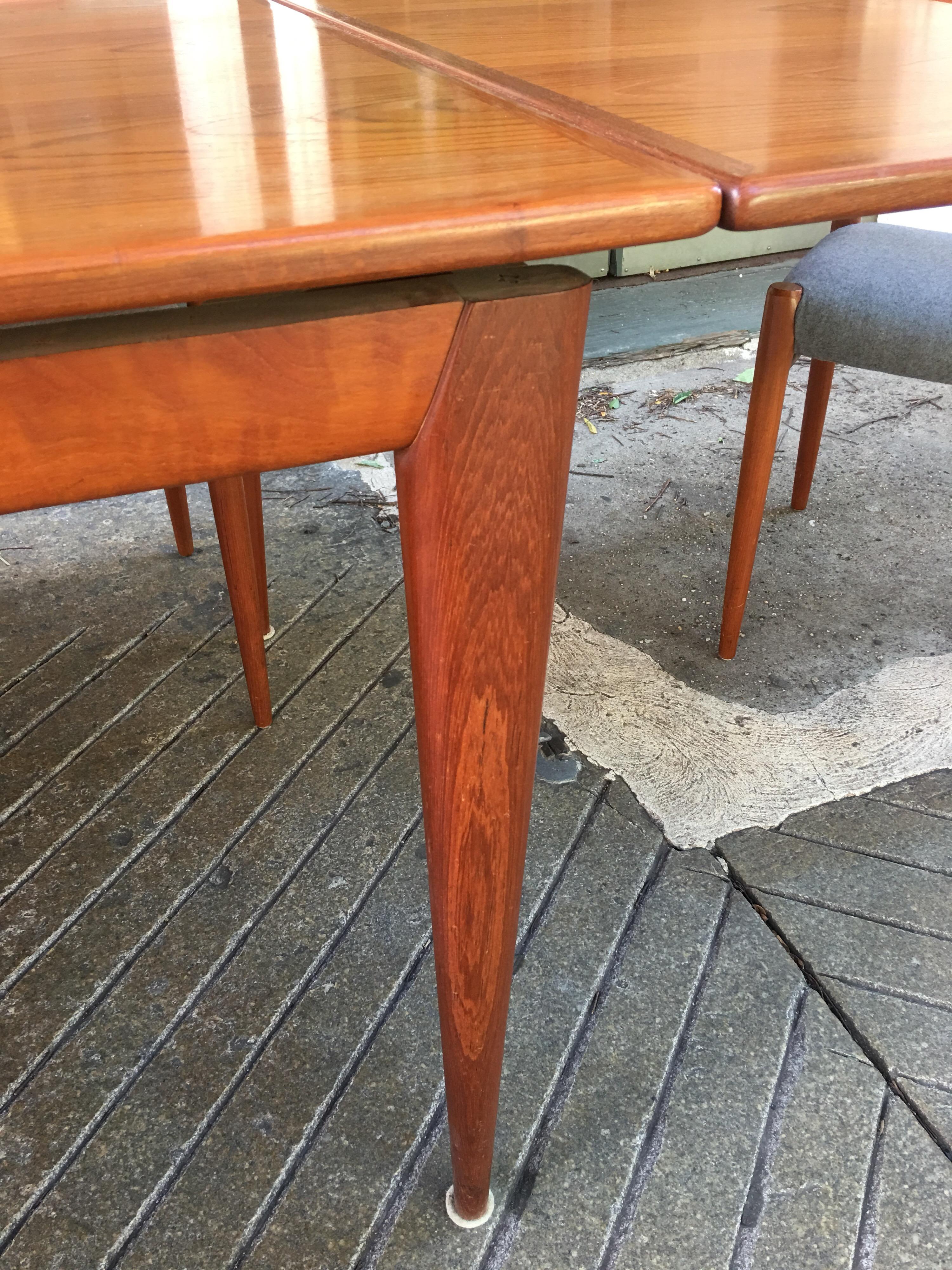 Neils Moeller Teak Table And 6 Chairs In Good Condition In Philadelphia, PA
