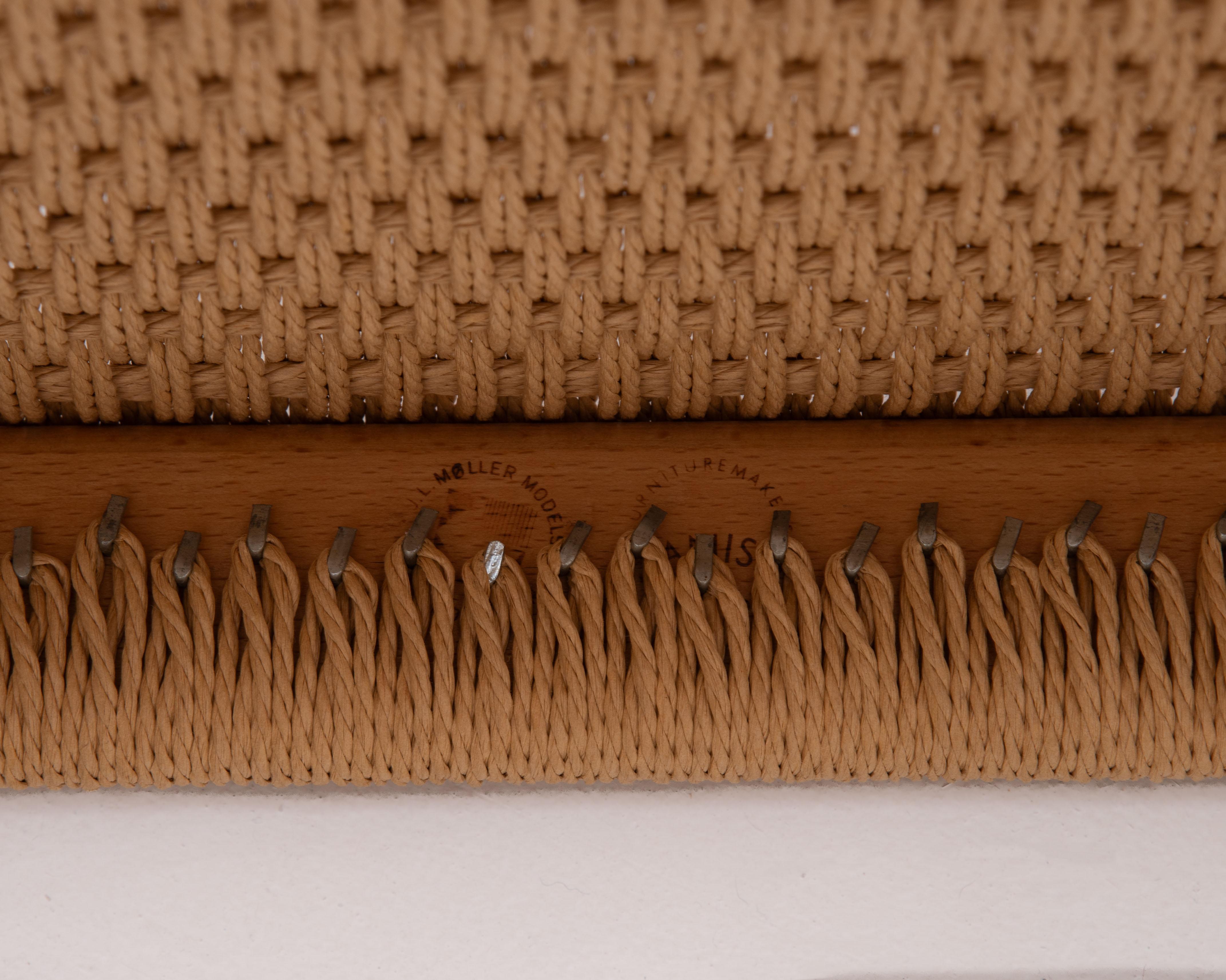 Metà XX secolo Neils O. Möller 71 Sedia da pranzo in teak &New Danish Corde in vendita