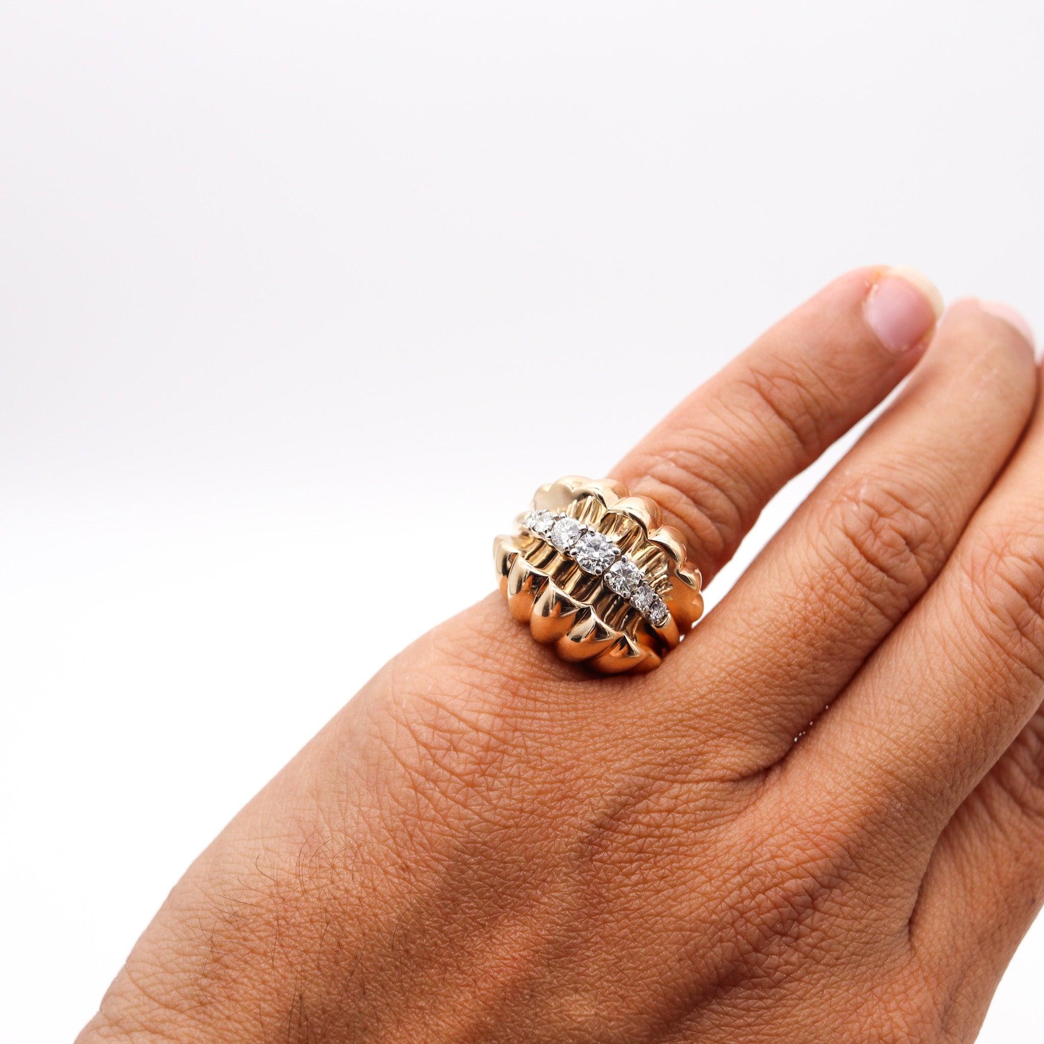 NEIMAN MARCUS 1950 Cocktail Ring In 18Kt Gold With 1.05 Ctw VS Diamonds 4