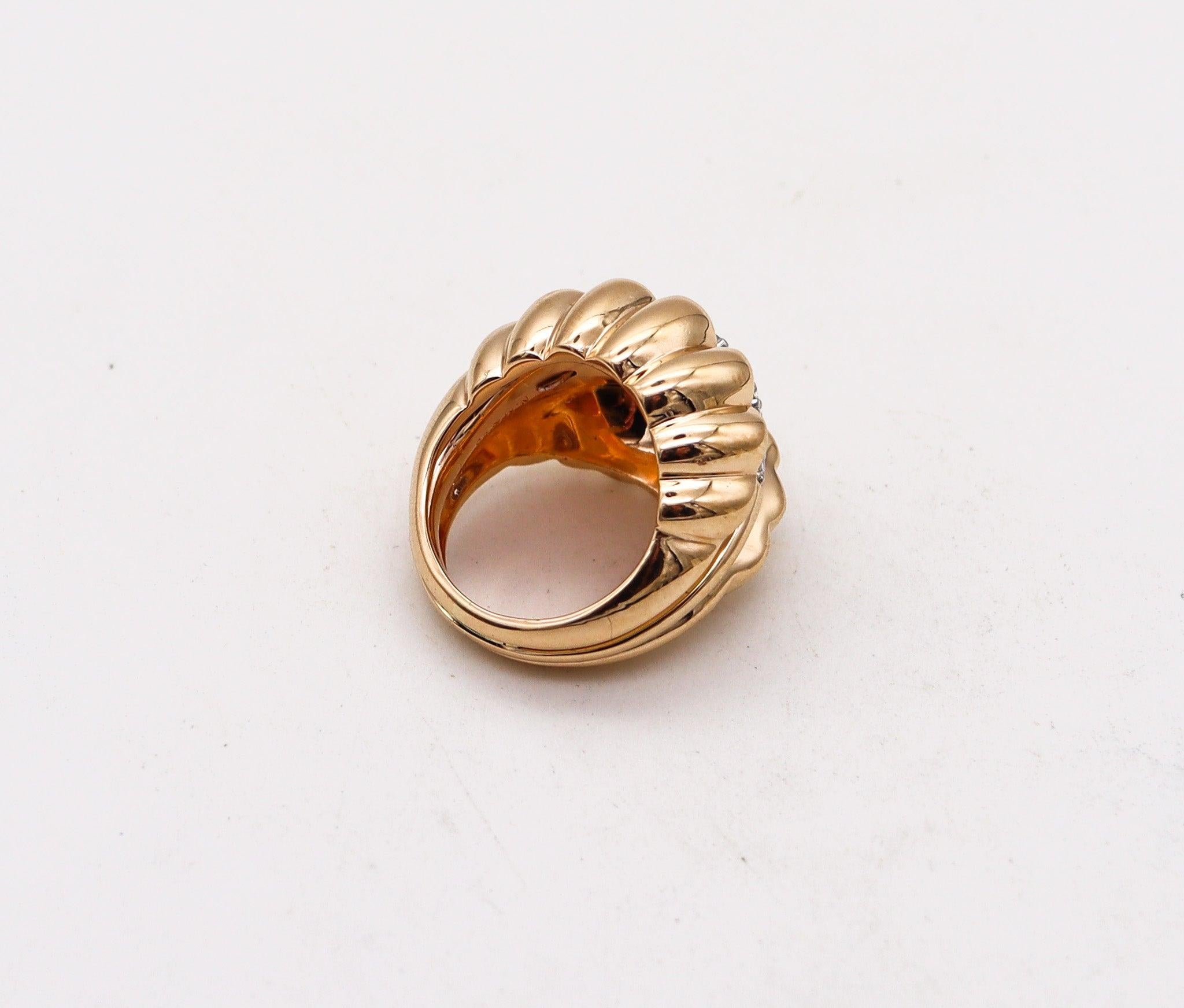 NEIMAN MARCUS 1950 Cocktail Ring In 18Kt Gold With 1.05 Ctw VS Diamonds In Excellent Condition In Miami, FL