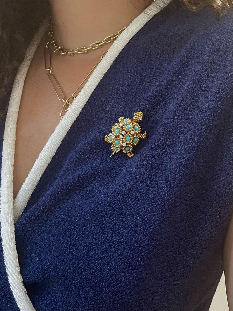 Round Cut Neiman Marcus 1960s Turquoise Diamond Gold Turtle Brooch
