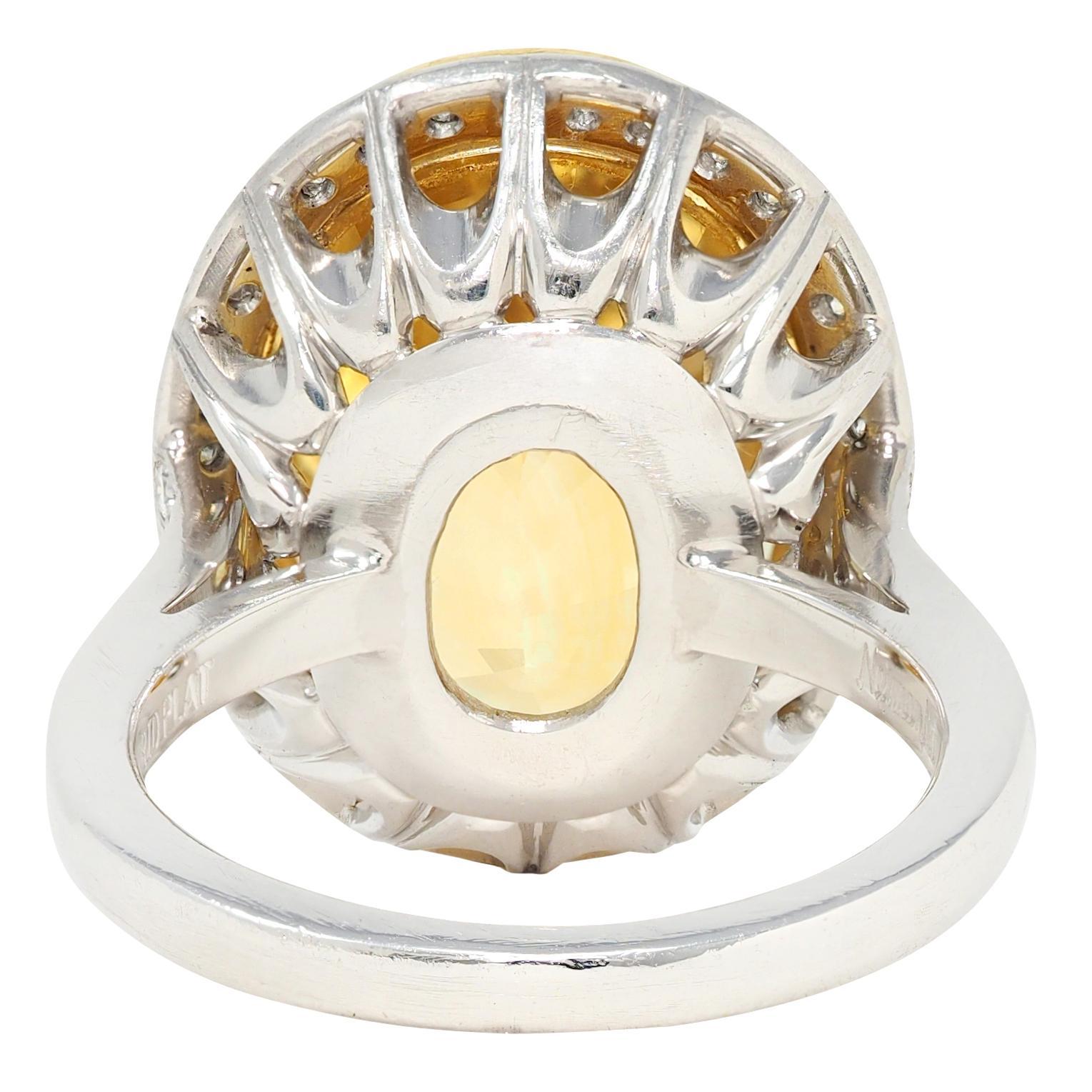 De las mujeres Neiman Marcus Anillo de oro de 18 quilates con diamante zafiro amarillo de Ceilán NH de 26,40 CTW en venta