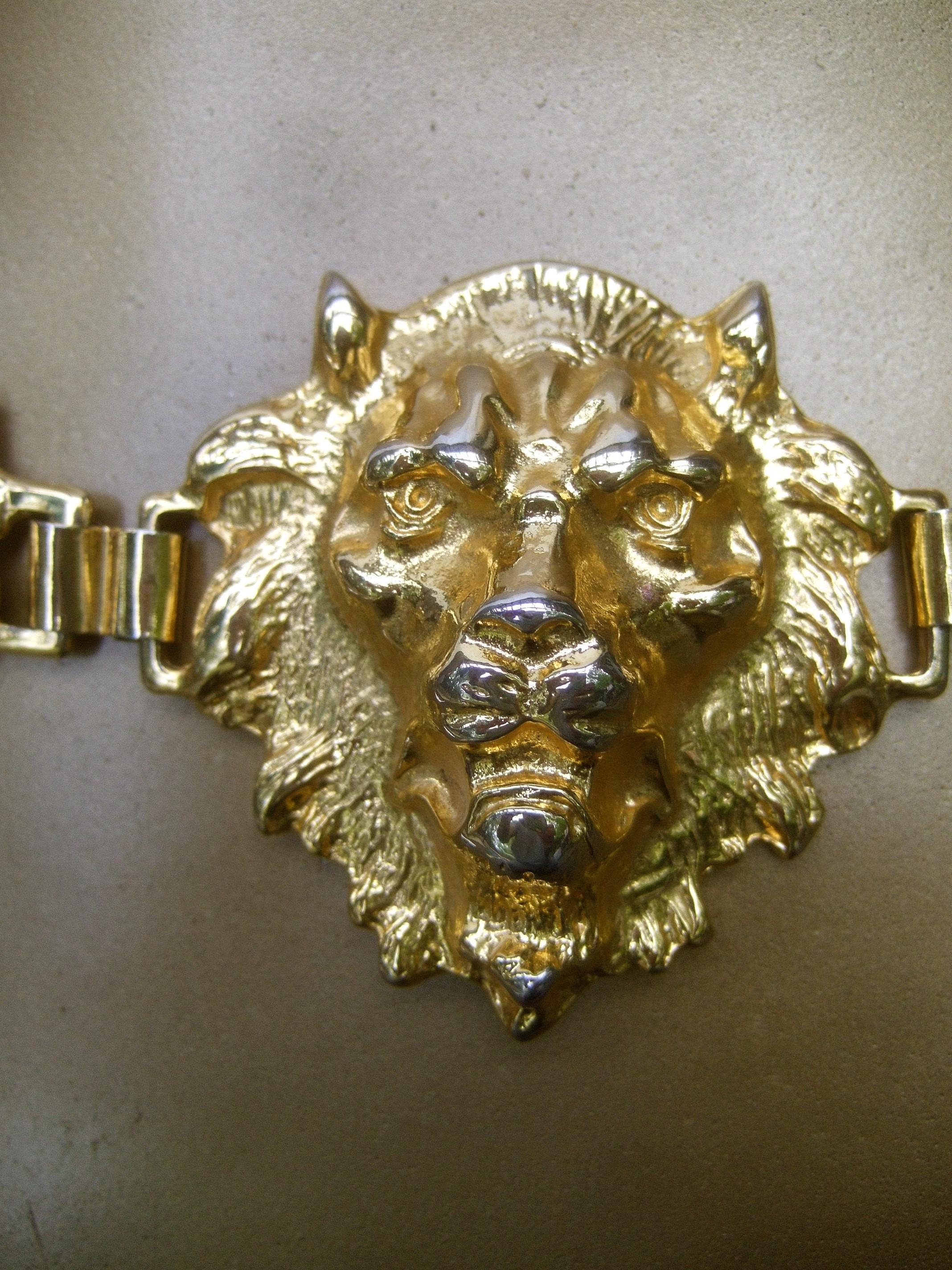 Neiman Marcus Italian Gilt Metal Lion Medallion Link Belt c 1980s 10