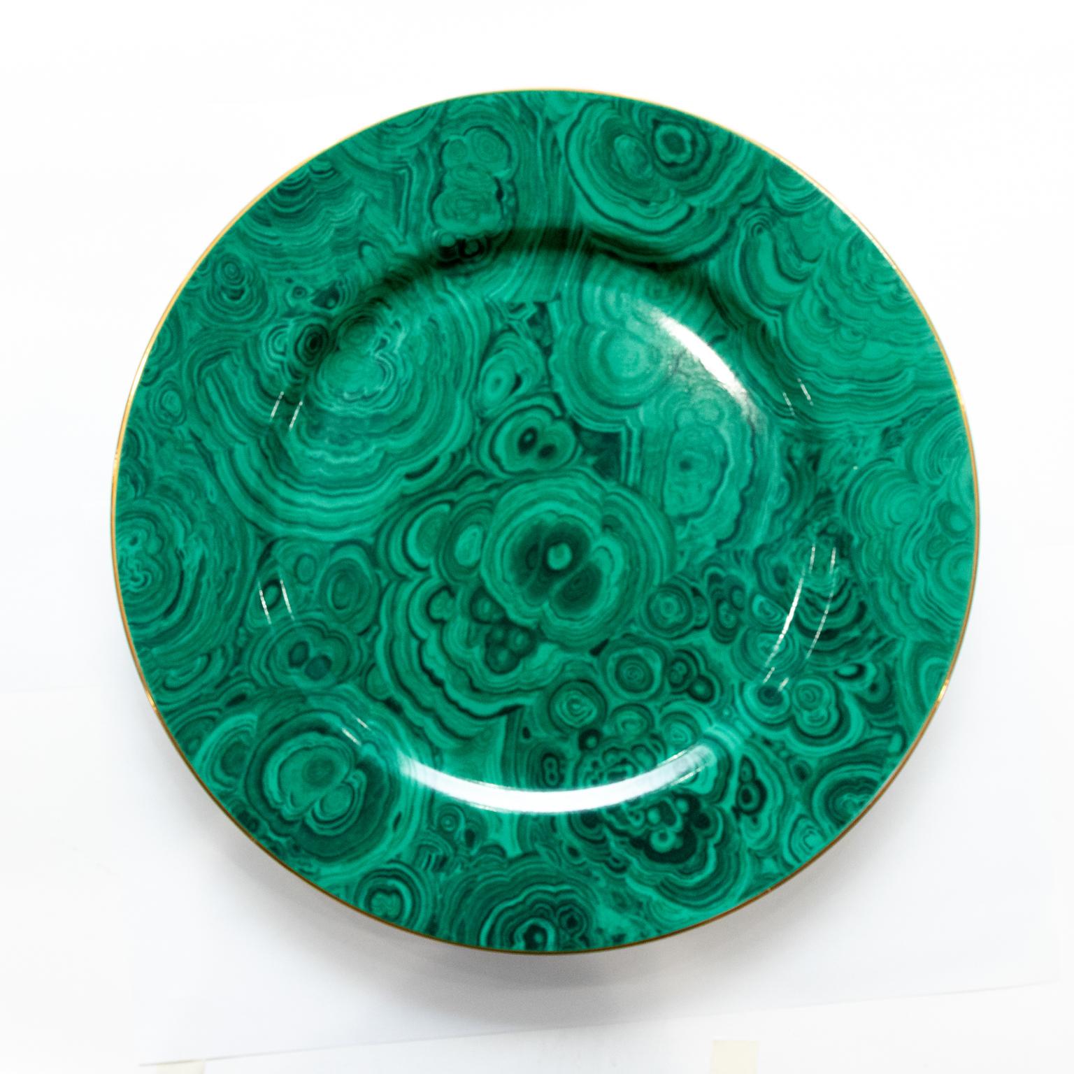 Neiman Marcus Mid-Century Green and Gold Faux Malachite Plate Chargers For Sale 6