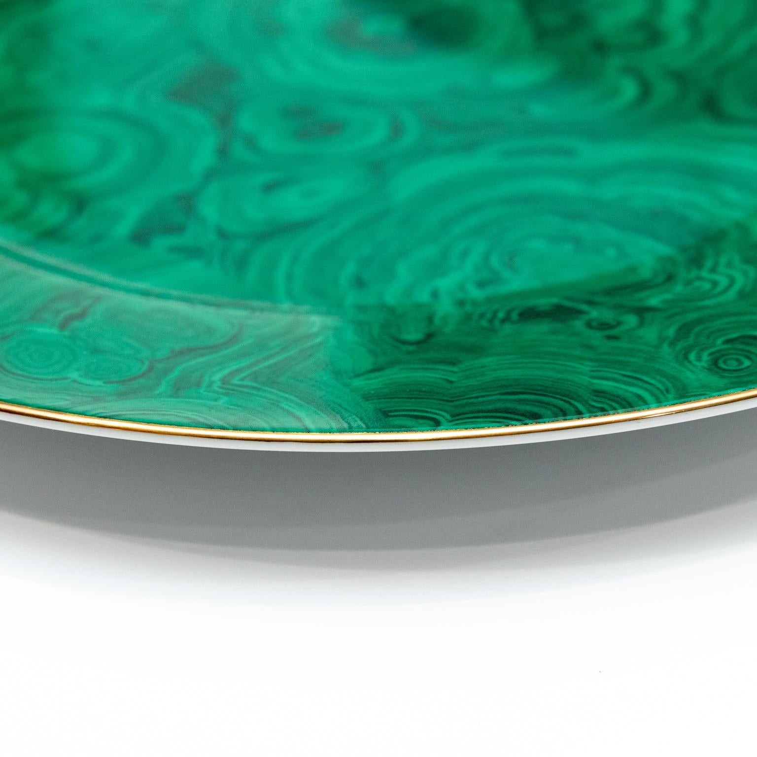 emerald green charger plates