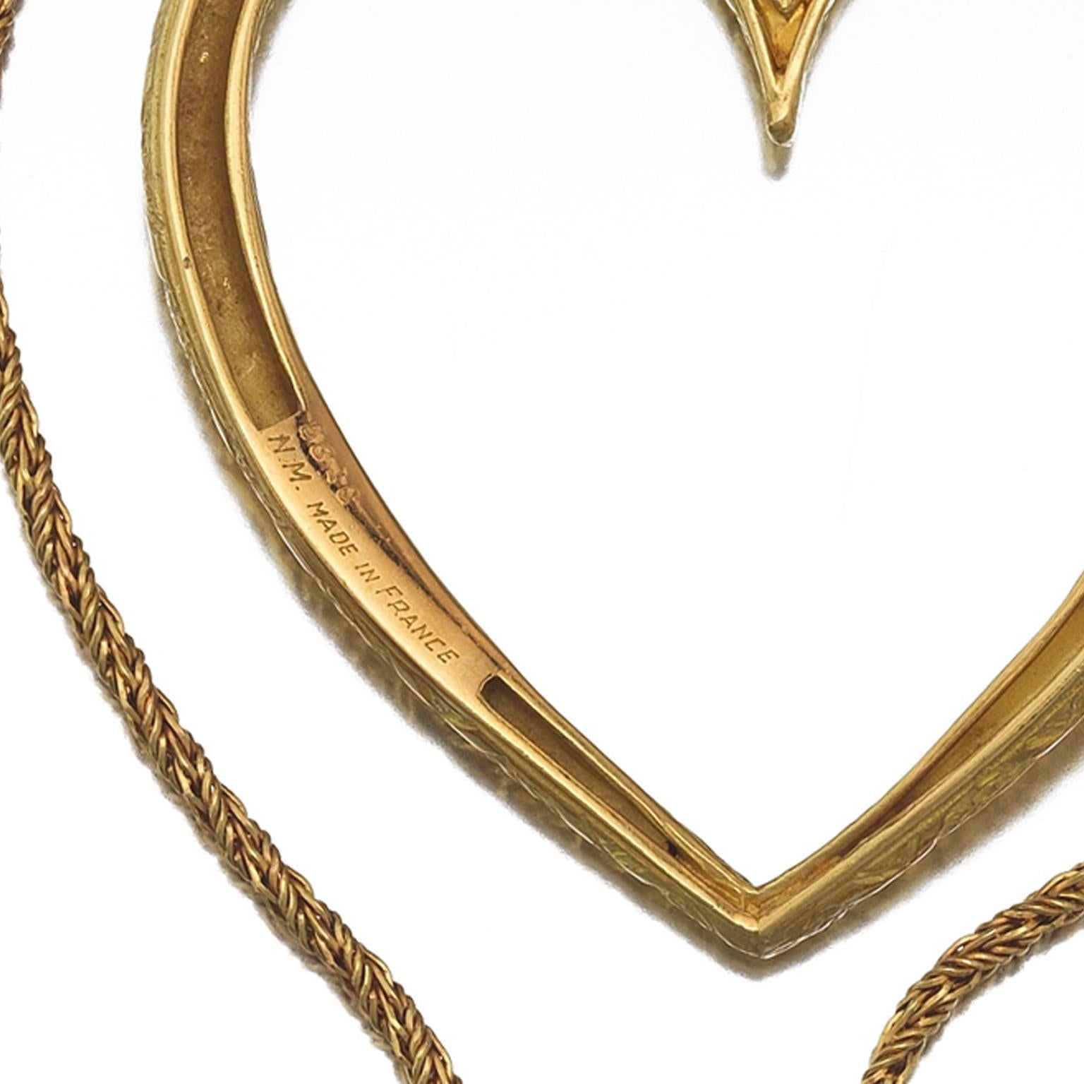 Women's or Men's Neiman Marcus Oversized Gold Heart Pendant and Chain