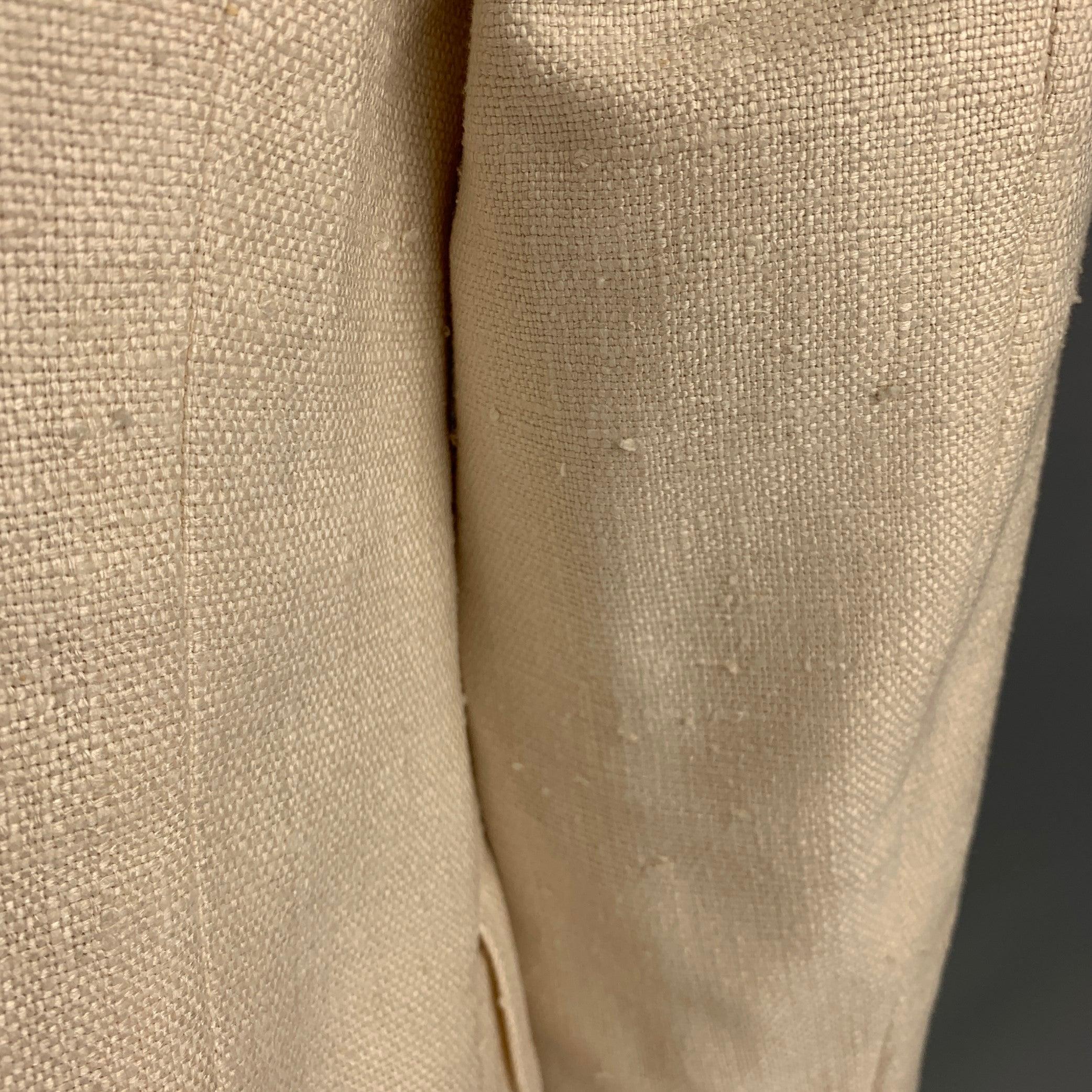 NEIMAN MARCUS Size 42 Beige Textured Silk Notch Lapel Sport Coat For Sale 1