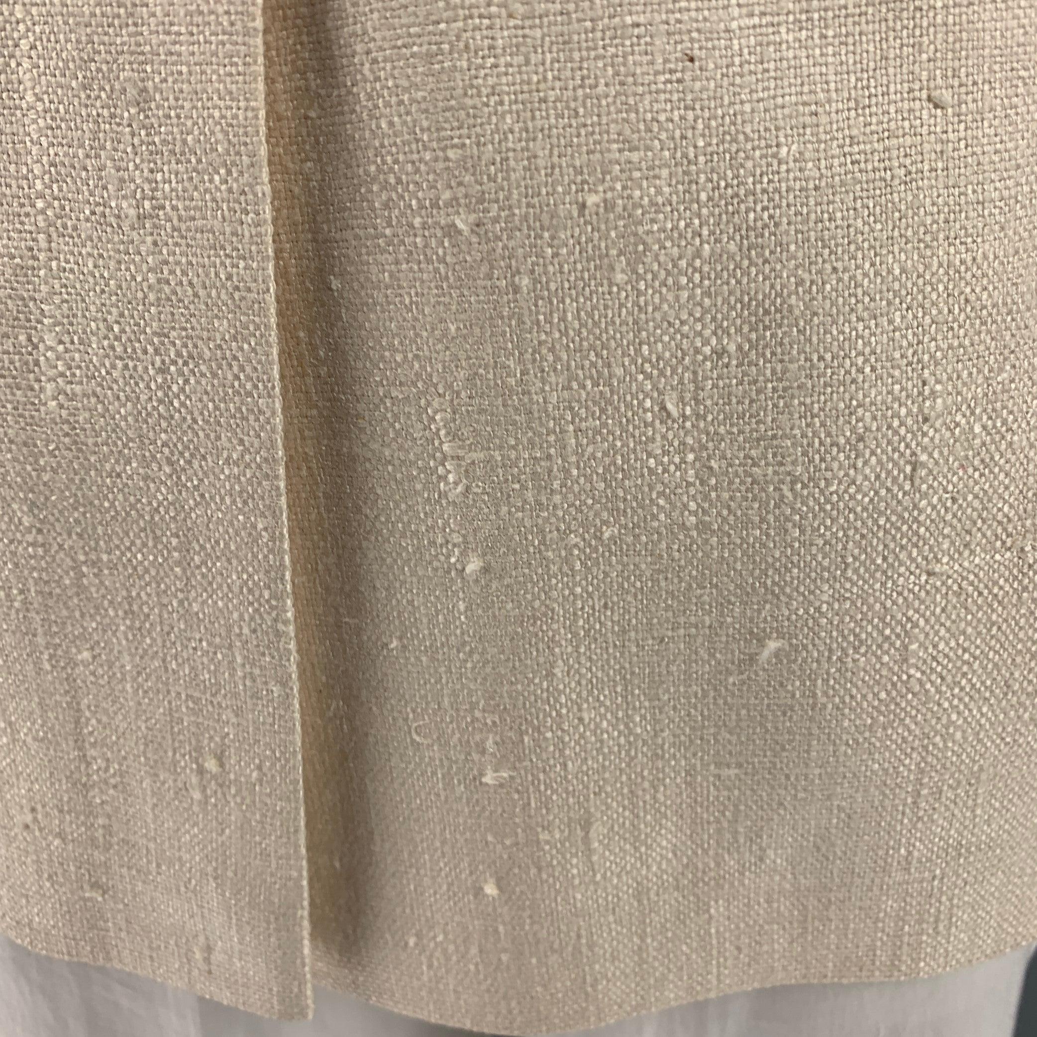 NEIMAN MARCUS Size 42 Beige Textured Silk Notch Lapel Sport Coat For Sale 2