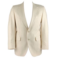 NEIMAN MARCUS Size 42 Beige Textured Silk Notch Lapel Sport Coat