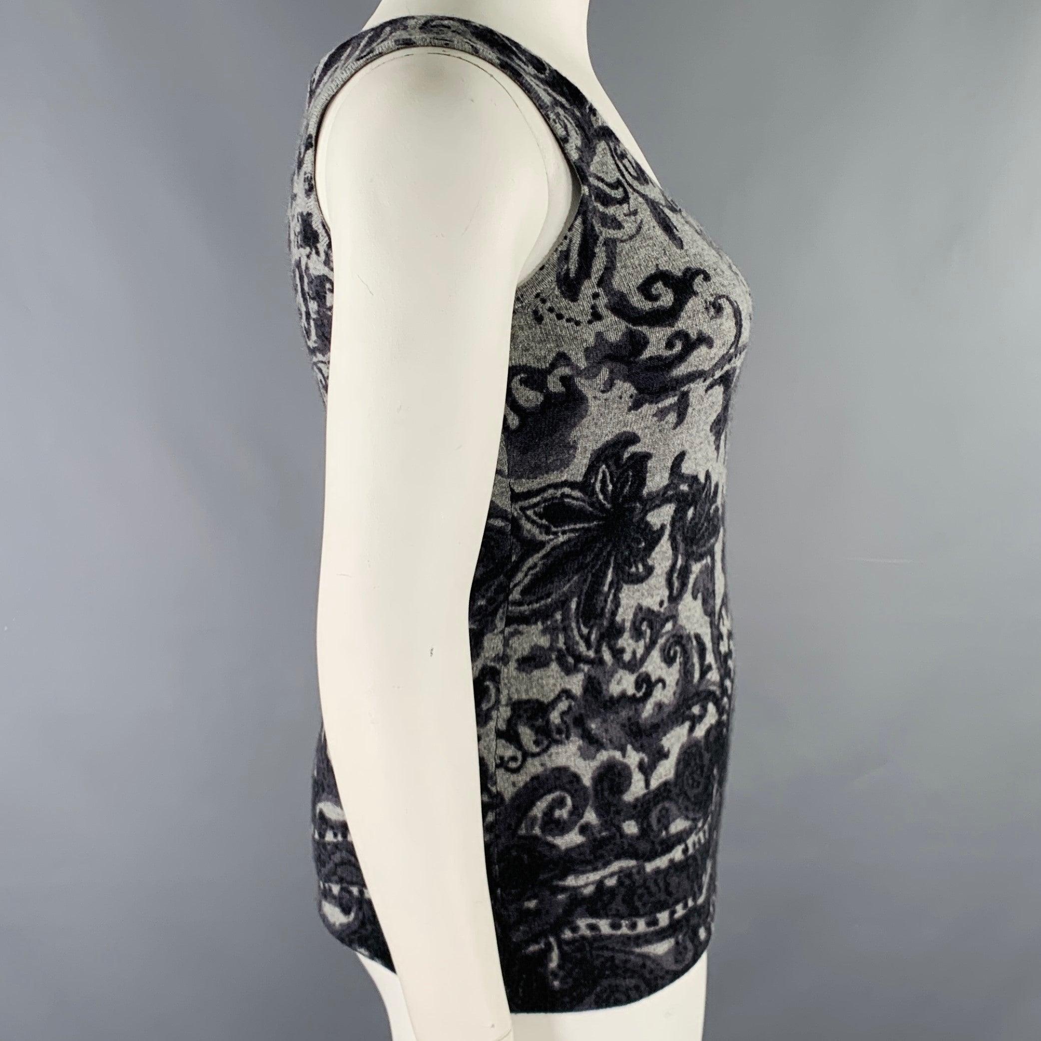 NEIMAN MARCUS casual top
in a grey and charcoal grey cashmere knit featuring a tank style, and paisley pattern. Excellent Pre-Owned Condition. 

Marked:   size not marked, size tags removed. 

Measurements: 
 
Shoulder: 13 inches Bust: 34 inches