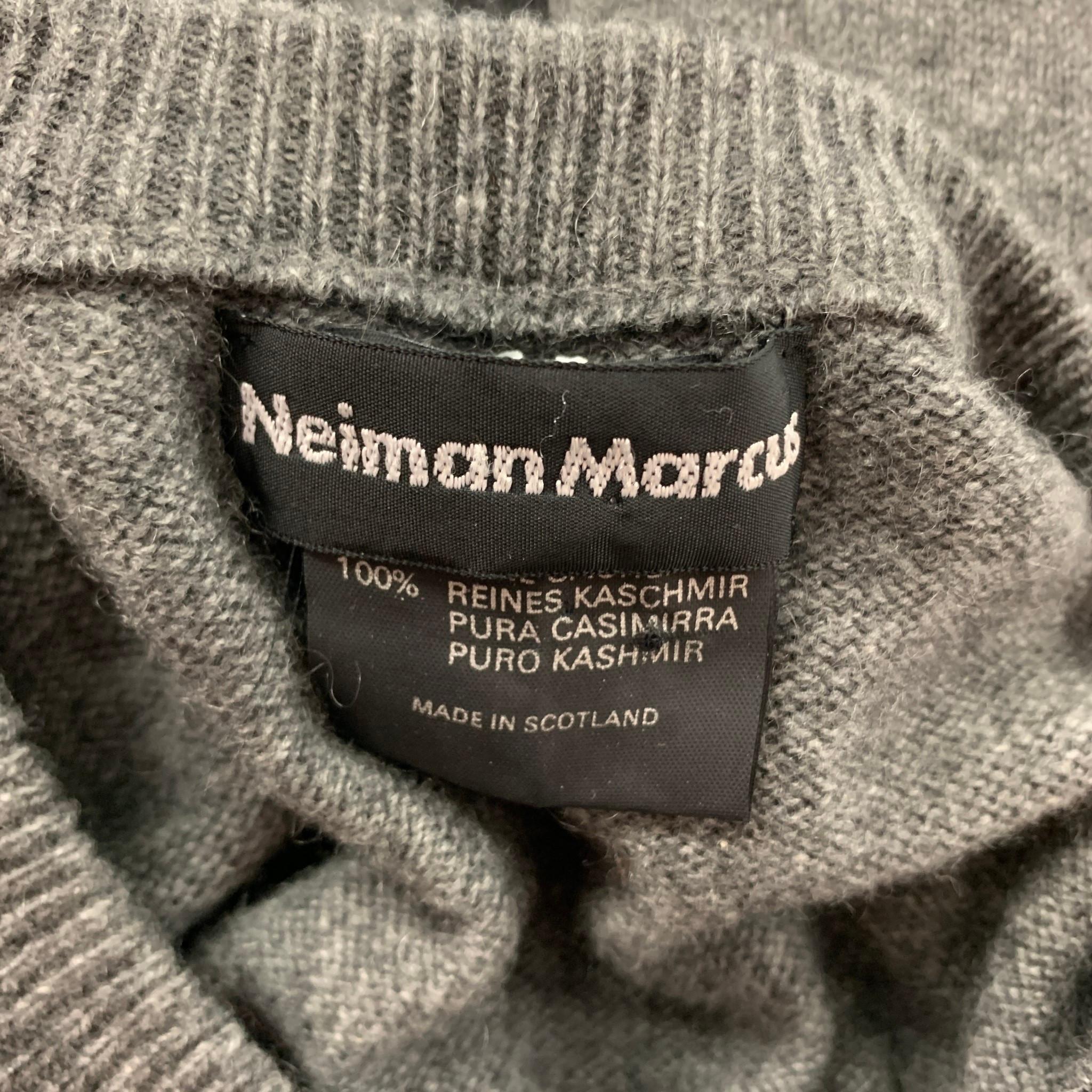 NEIMAN MARCUS Size XL Grey Black Beige Geometric Cashmere Crew-Neck Sweater In Good Condition In San Francisco, CA