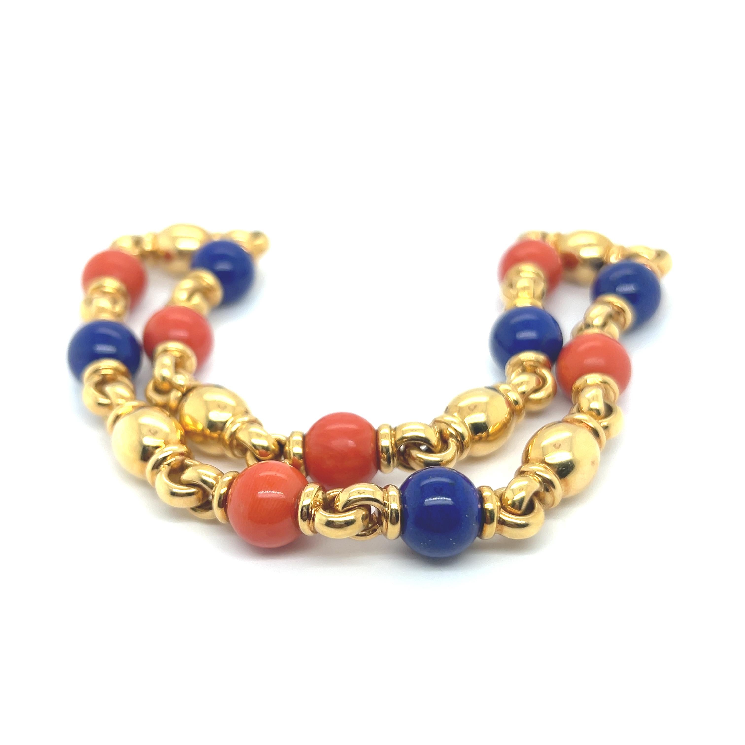 Halskette aus 18 Karat Gelbgold mit Lapislazuli und Koralle von Peclard für Damen oder Herren im Angebot