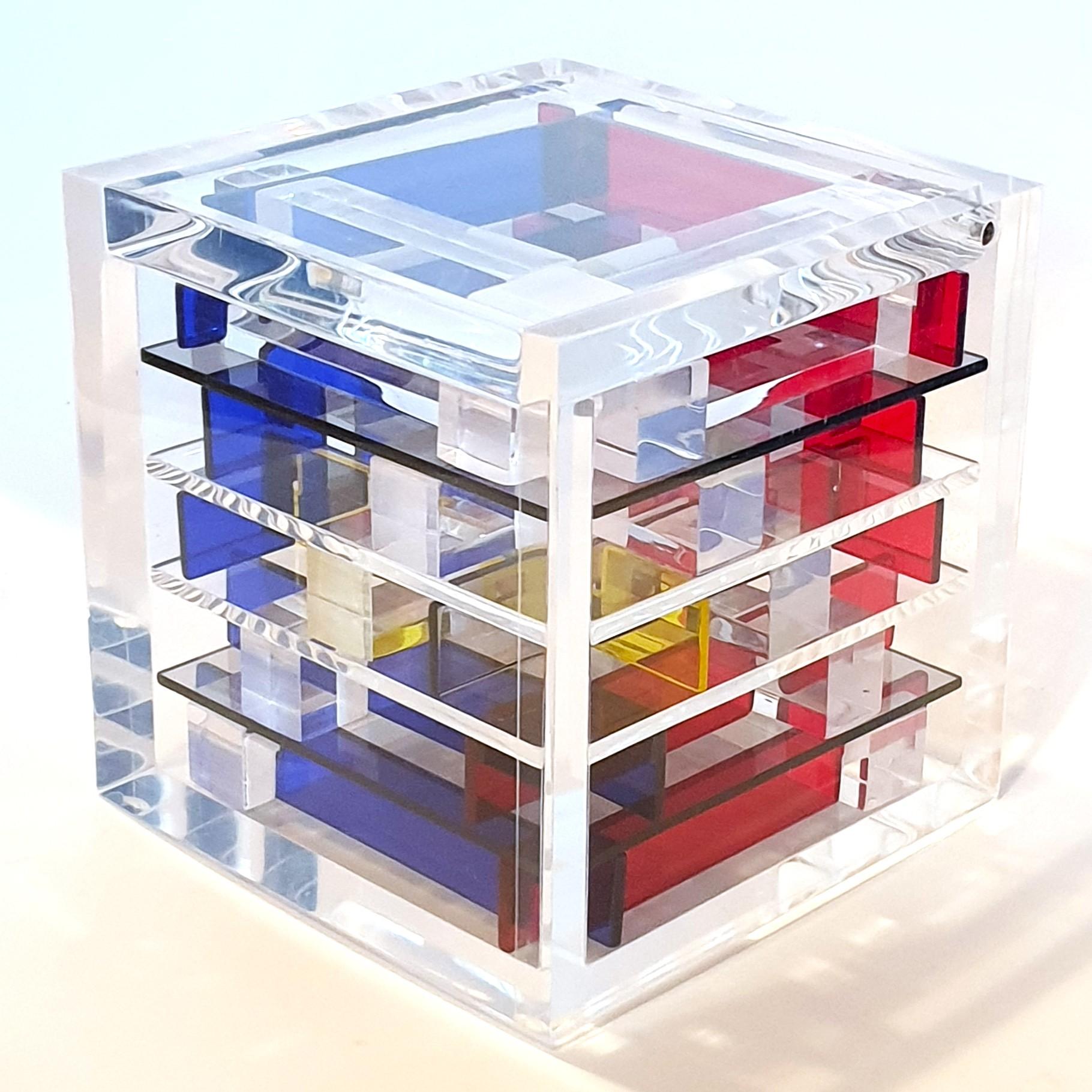 Sculpture cubique contemporaine Constructiviste moderne Diagonal Rouge Jaune Bleu en vente 2