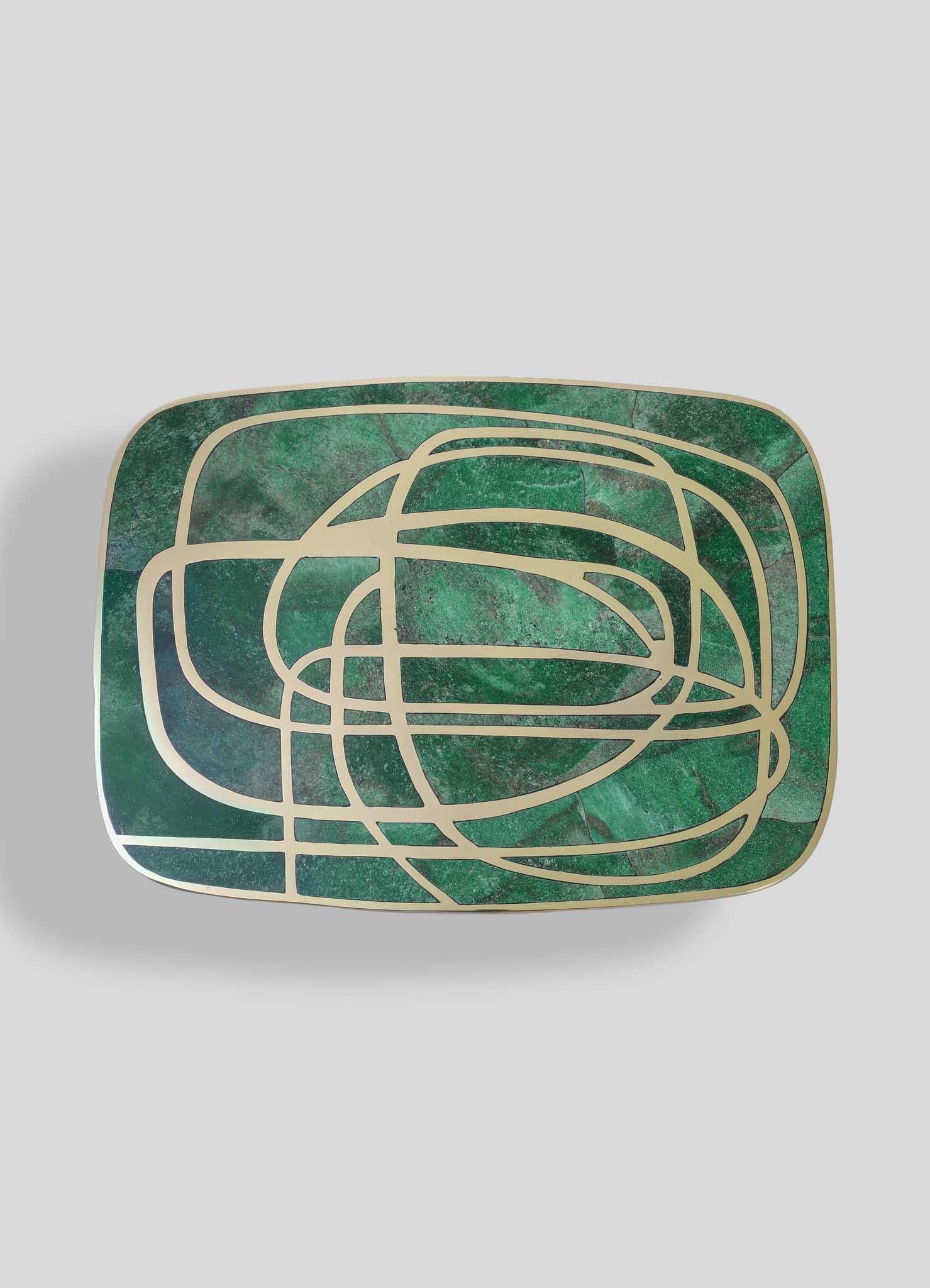 Indien Table d'appoint Neli en laiton et pierre semi-précieuse, Viya by Vikram Goyal en vente