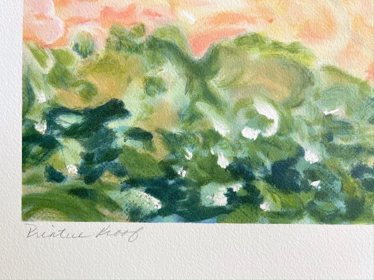 Pastell-Landschaft: Impressionistisches Bauernhaus, signierte Lithographie, moderner Monet-Stil (Grau), Print, von Nell Revel-Smith