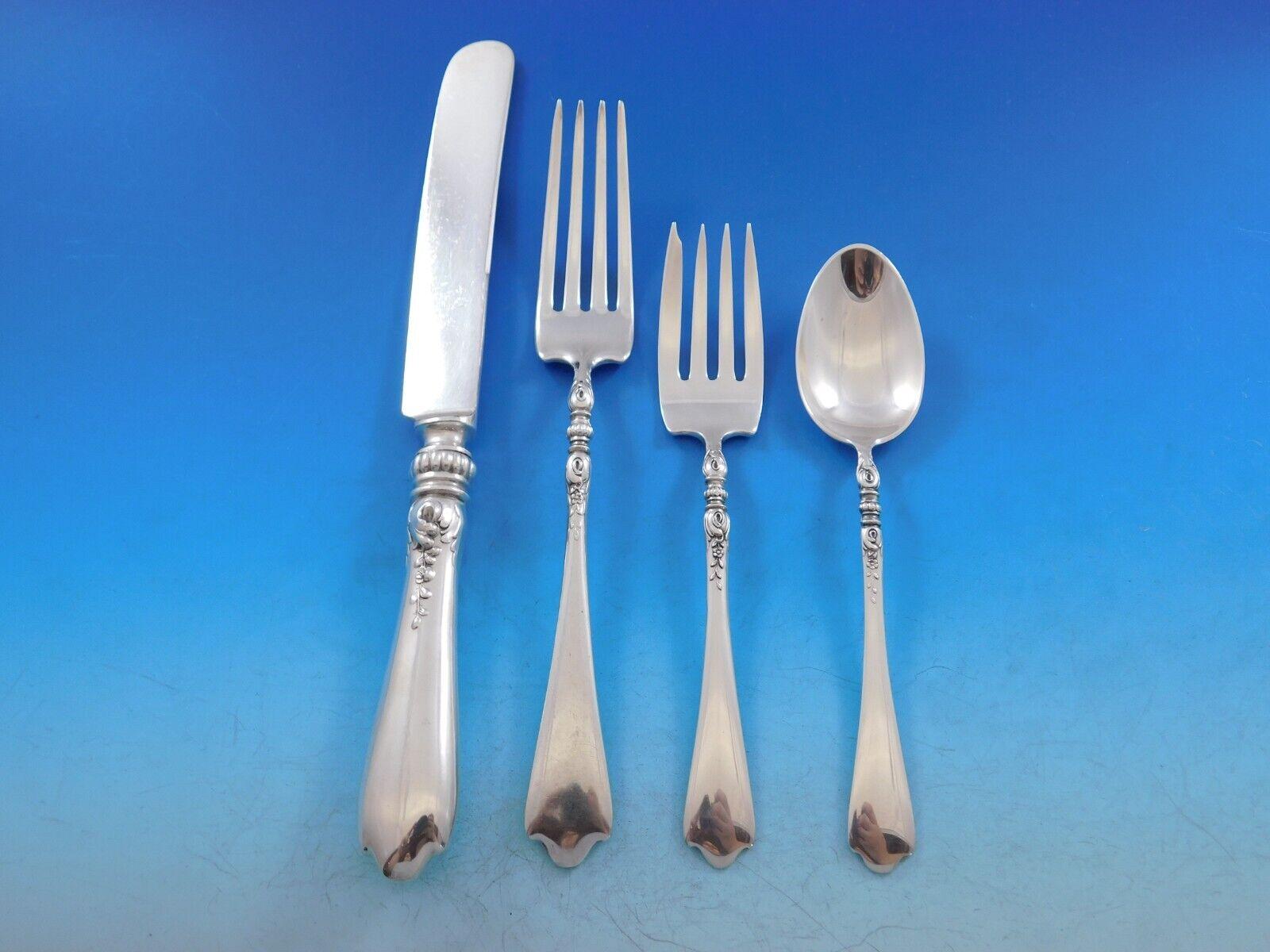 Nellie Custis by Lunt Sterling Silver Flatware Set for 6 Service 30 Pieces In Excellent Condition In Big Bend, WI