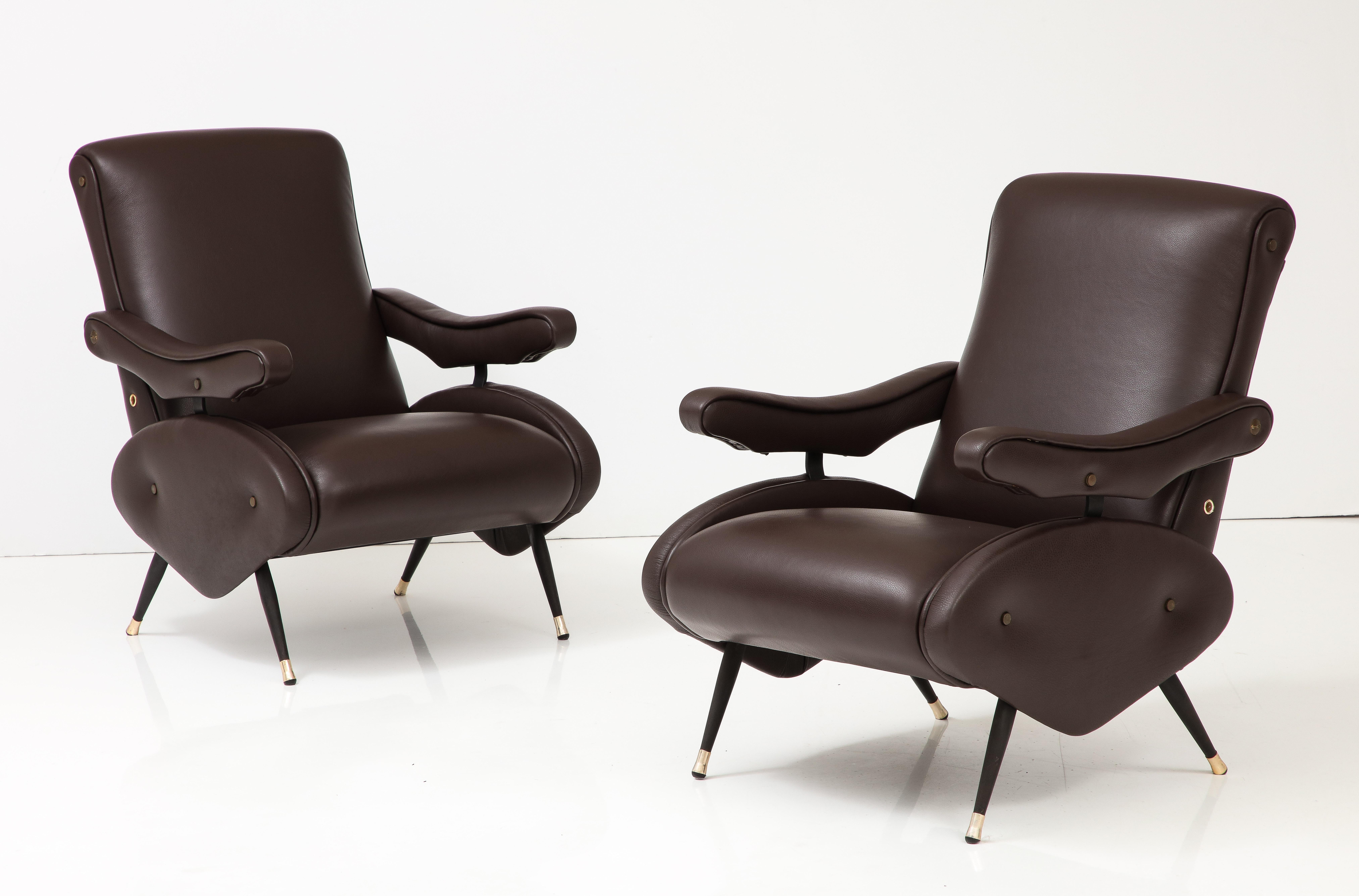 Nello Pini for Novarredo, Pair of Reclining Leather Lounge Chairs, Italy 1959  For Sale 5