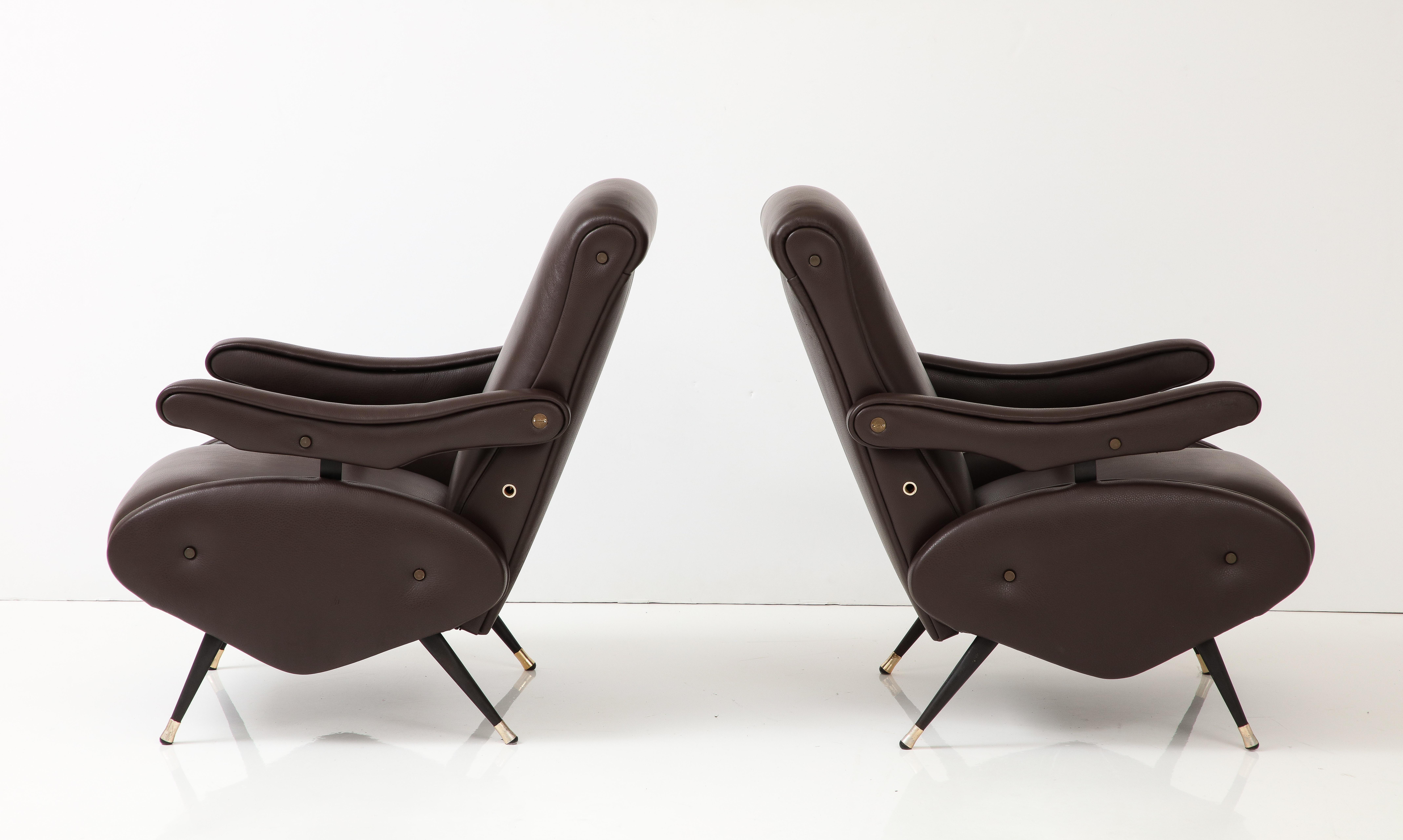 Nello Pini for Novarredo, Pair of Reclining Leather Lounge Chairs, Italy 1959  For Sale 6