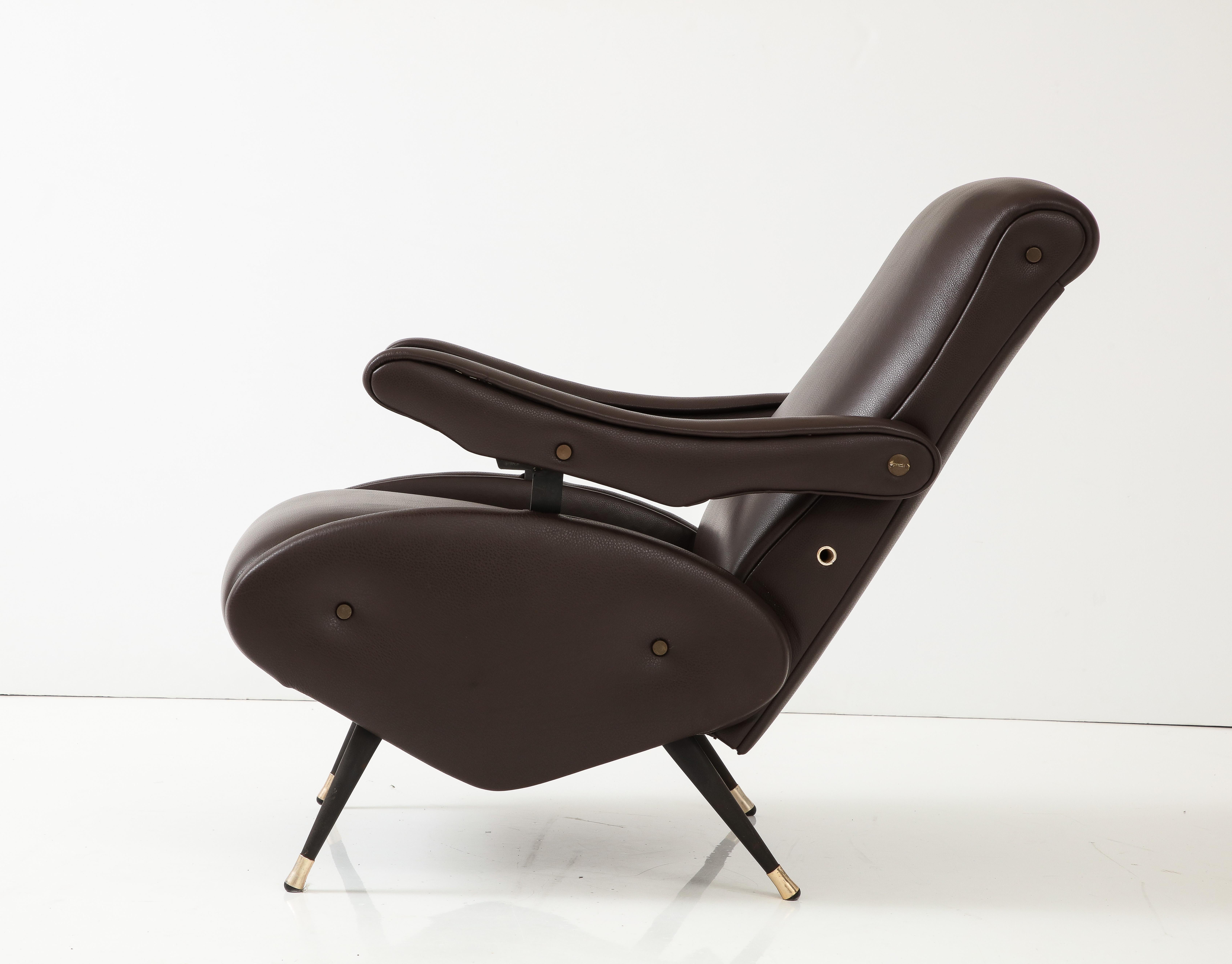 Italian Nello Pini for Novarredo, Pair of Reclining Leather Lounge Chairs, Italy 1959  For Sale