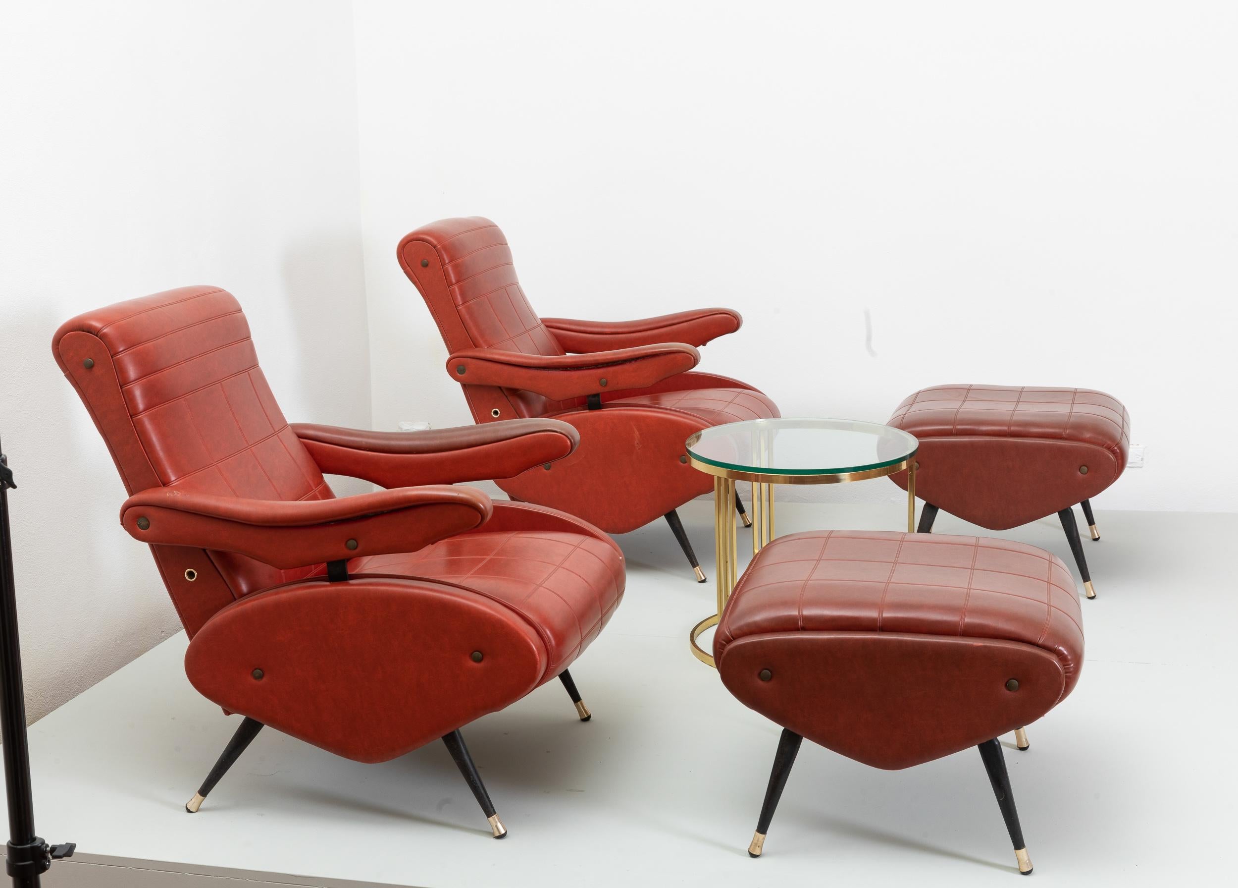 Nello Pini Prod. Novarredo c. 1950-1960 Two reclining armchairs and two pouffs 5