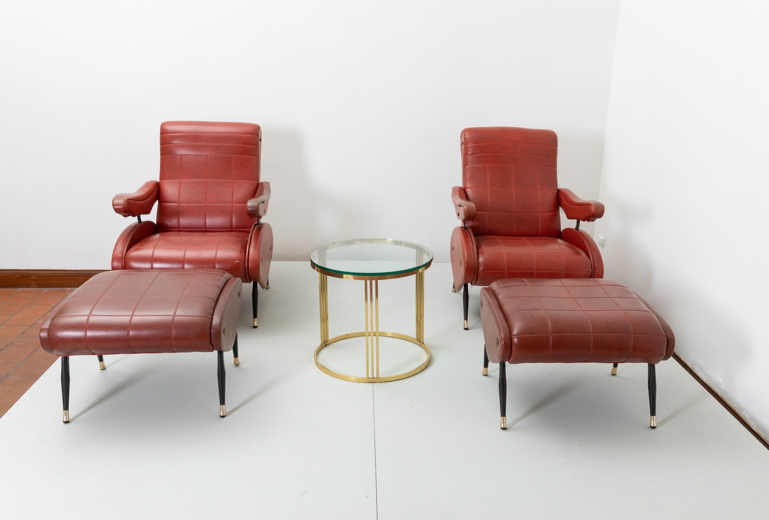 Nello Pini Prod. Novarredo c. 1950-1960 Two reclining armchairs and two pouffs 6