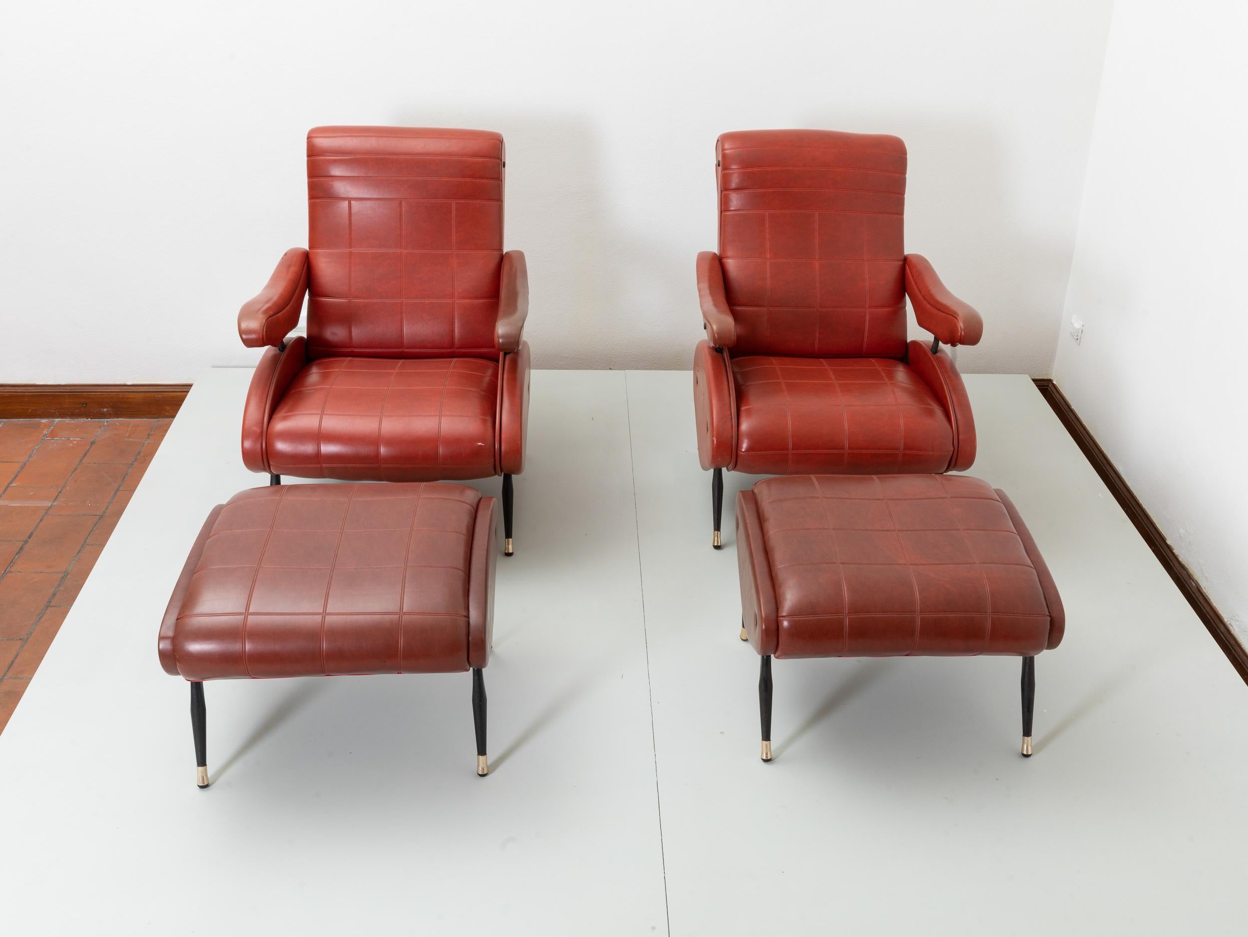 Nello Pini Prod. Novarredo c. 1950-1960 Two reclining armchairs and two pouffs 8