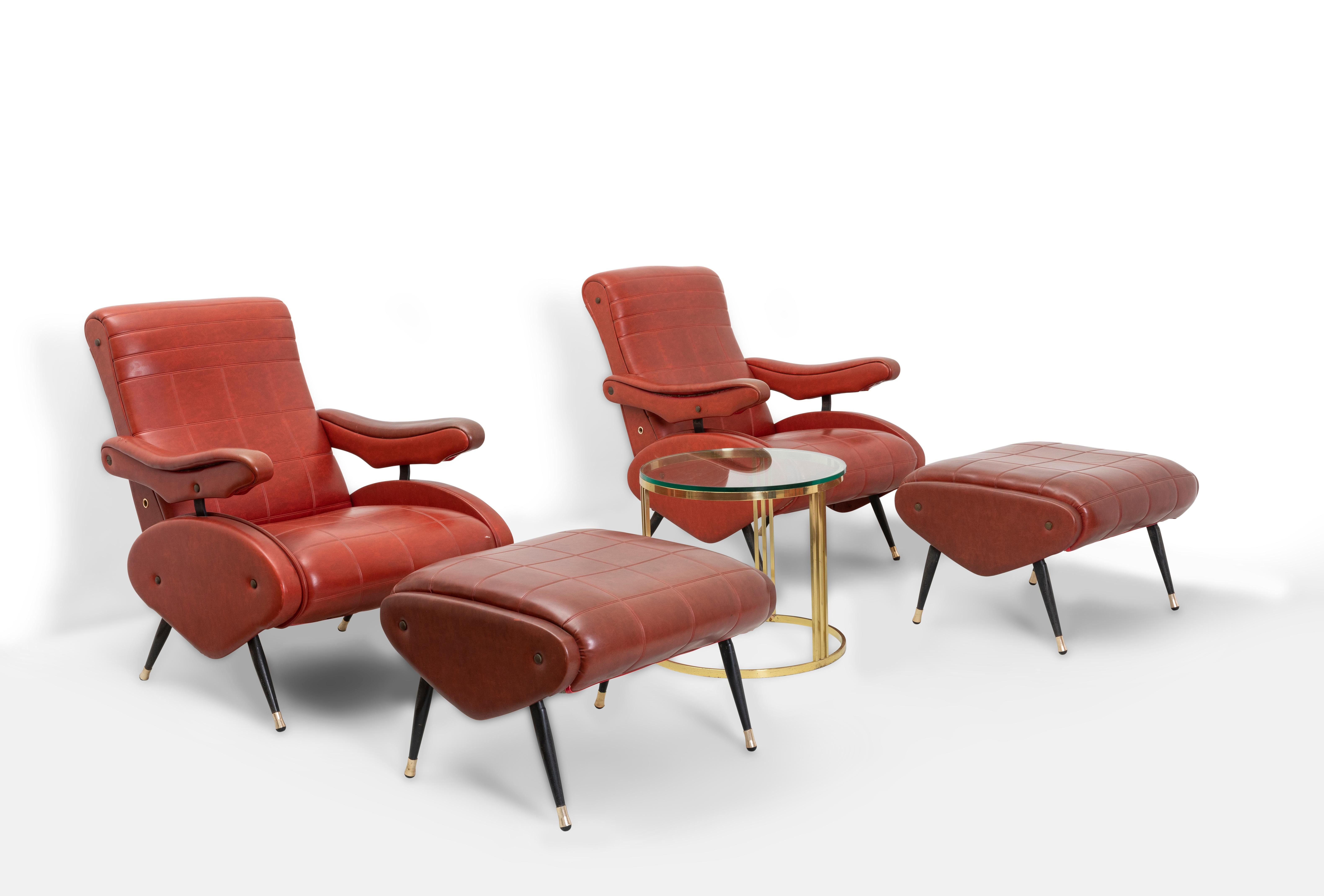 Italian Nello Pini Prod. Novarredo c. 1950-1960 Two reclining armchairs and two pouffs
