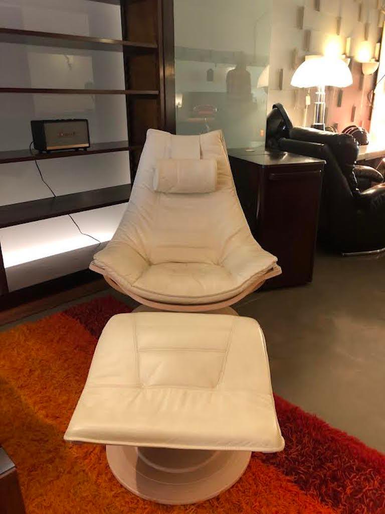 Chaise et repose-pieds suédois « Light High » de Nelo conçus par Takashi Okamura 2