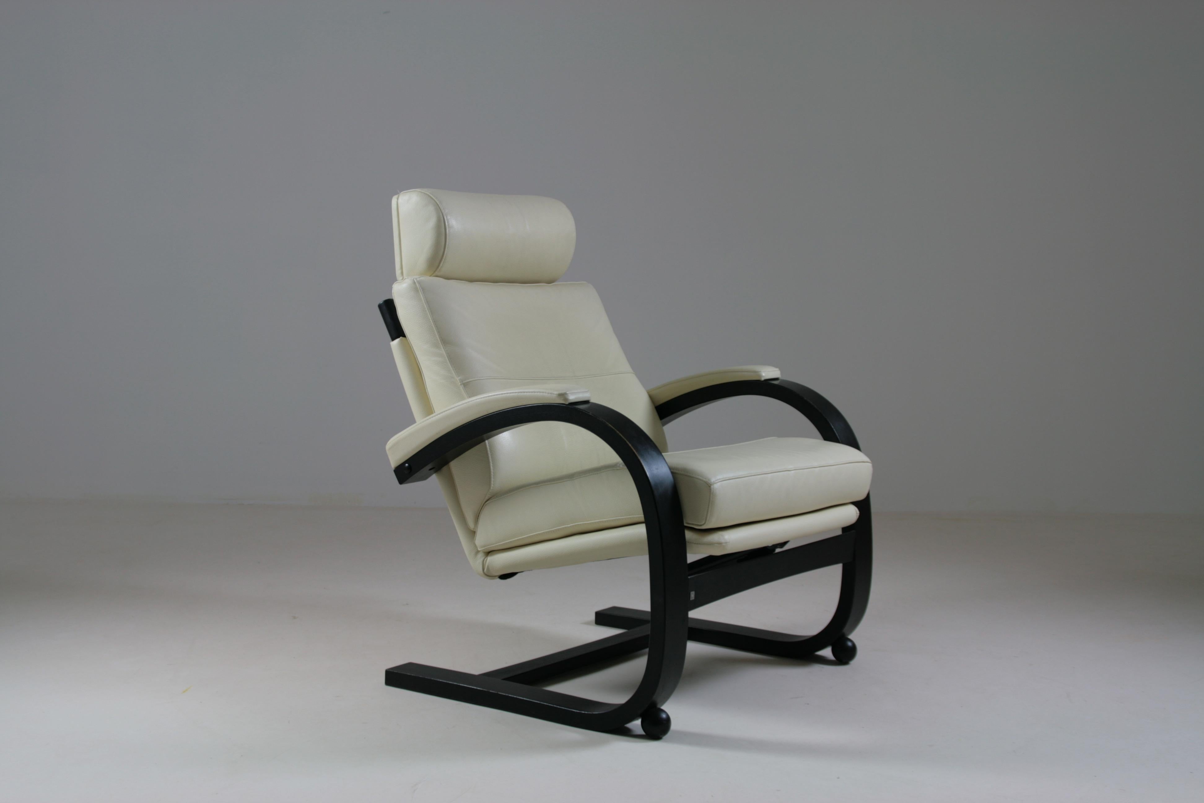 Nelo Swedish leather recliner armchair by åke fribyter For Sale 3