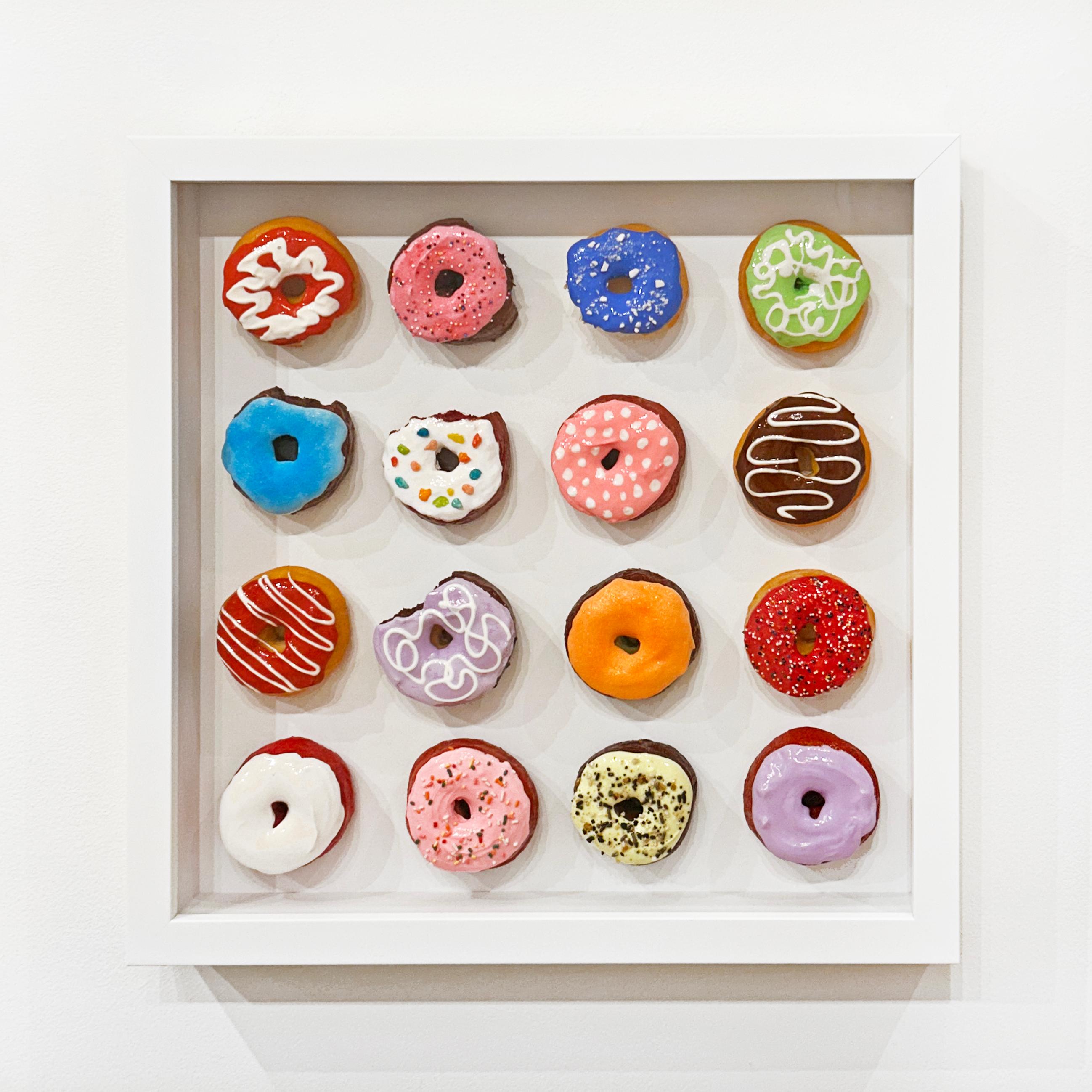 Donuts Pop - Mixed Media Art Contemporáneo de Nelson De La Nuez