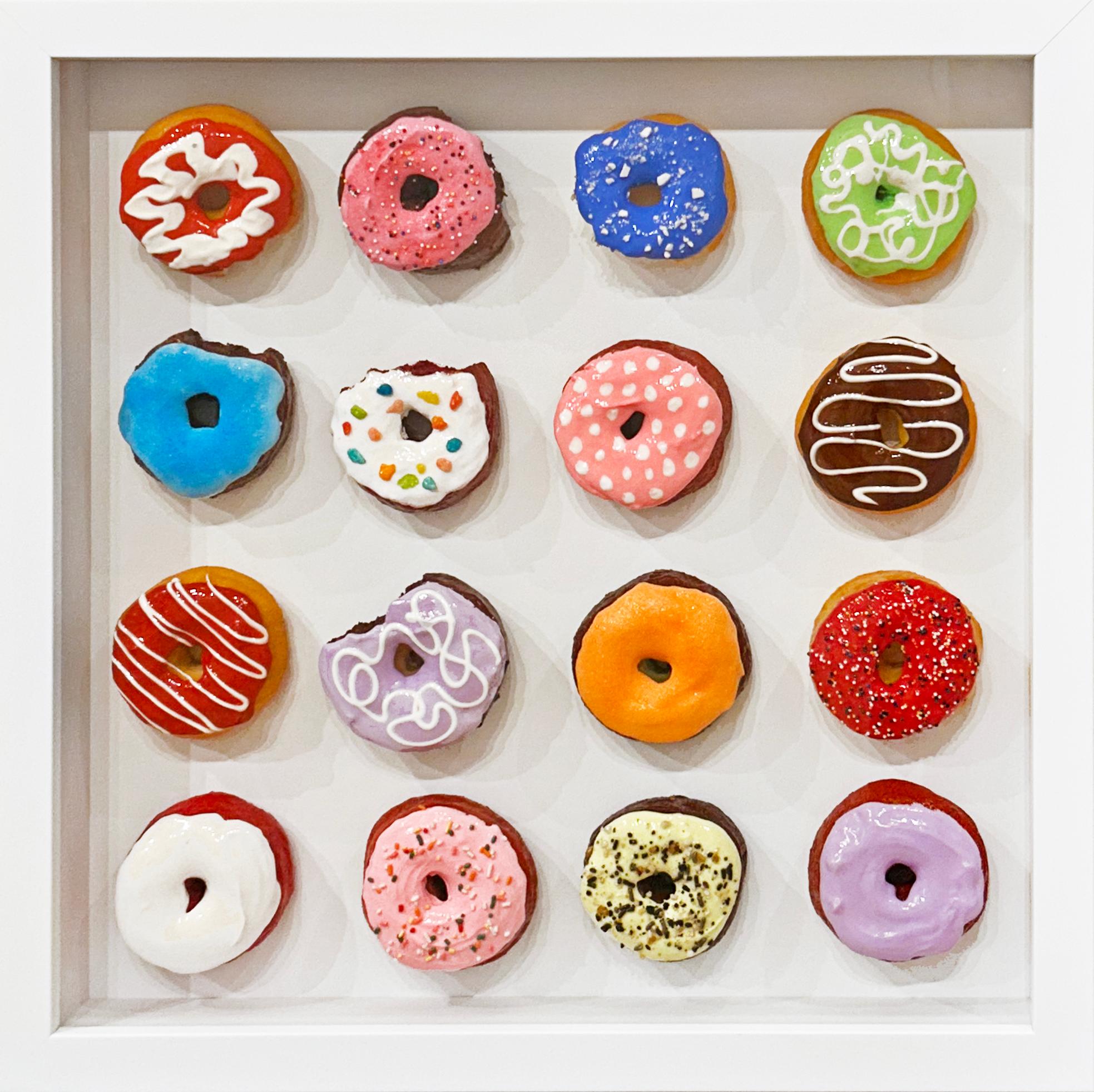 Donuts Pop - Mixed Media Art de Nelson De La Nuez