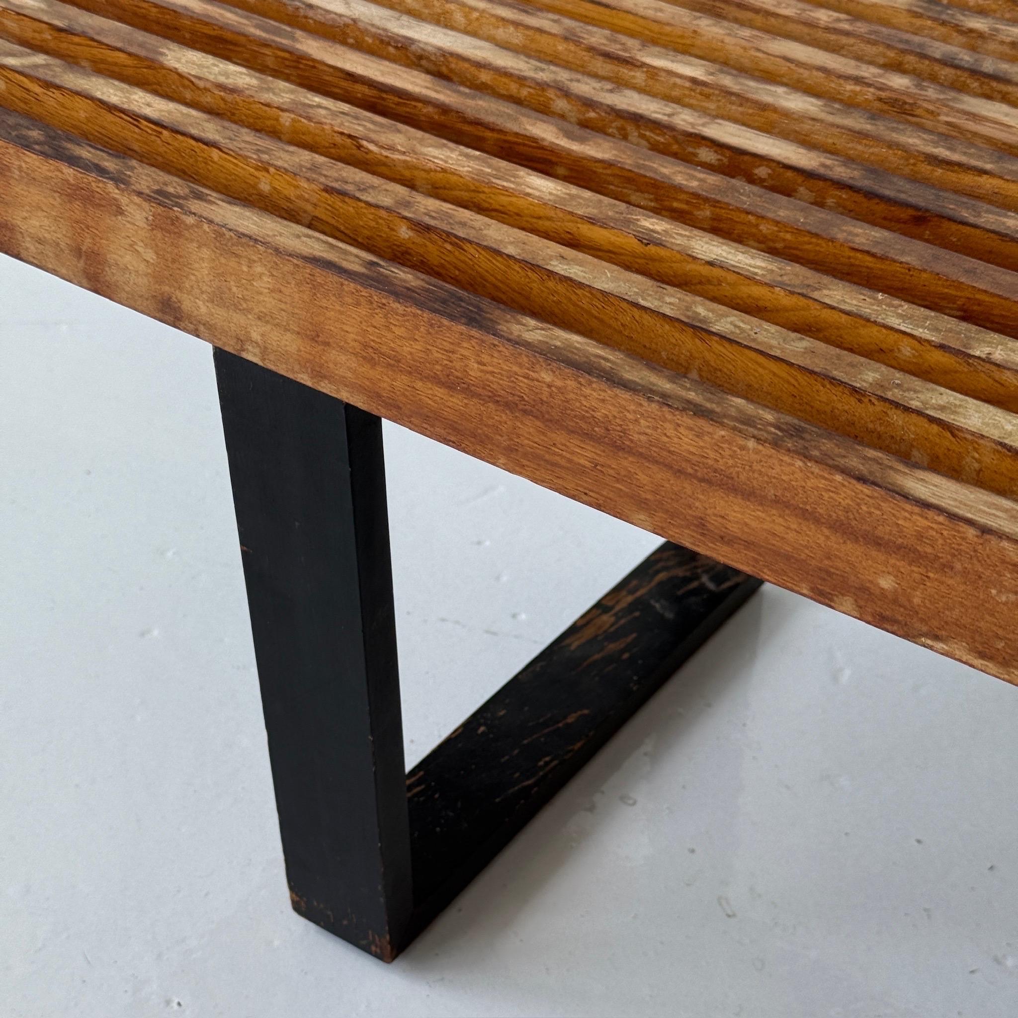 Banc à lattes George Nelson pour Herman Miller État moyen - En vente à Chicago, IL