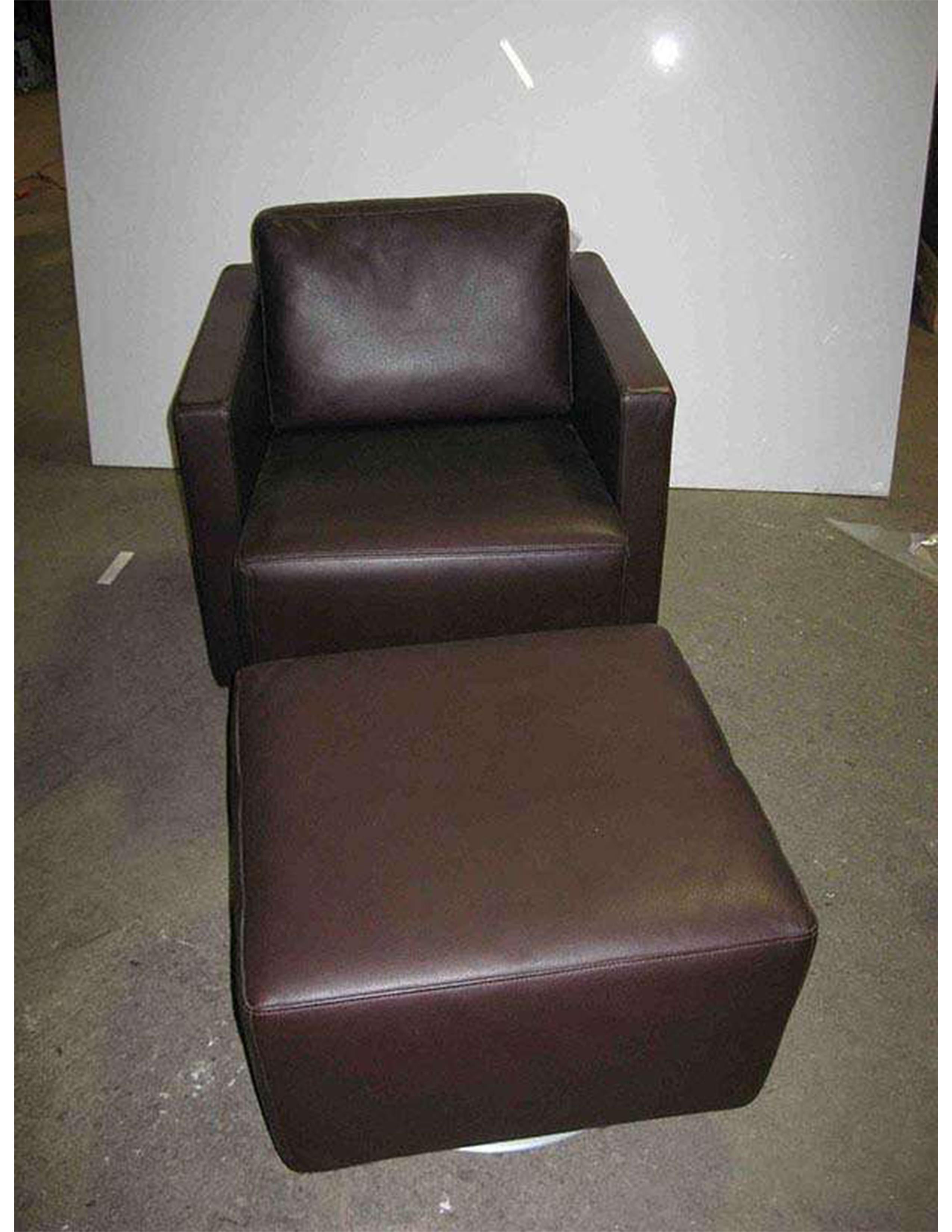 nelson leather swivel chair