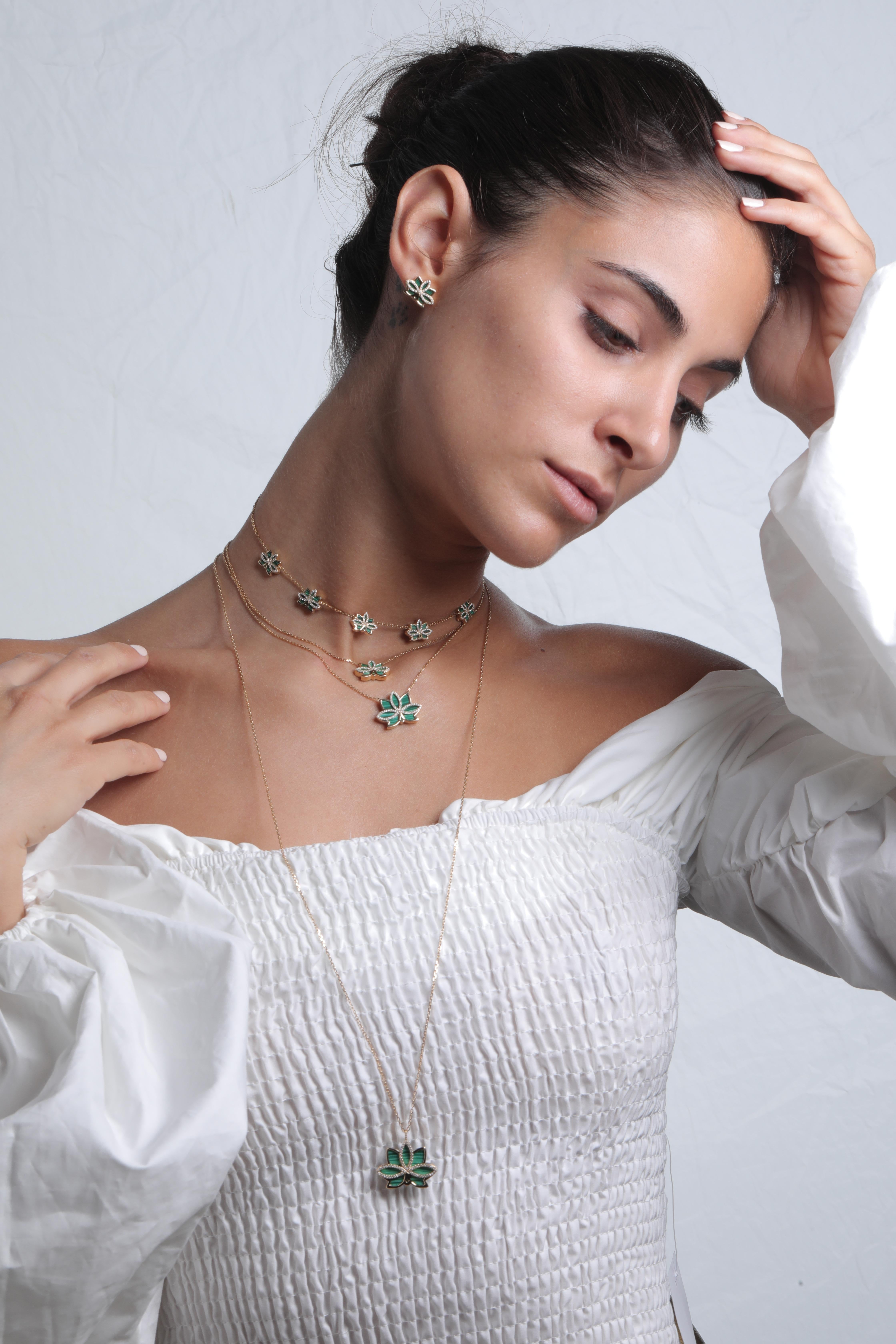 Modern Nelumbo “LONG” Malachite Necklace For Sale