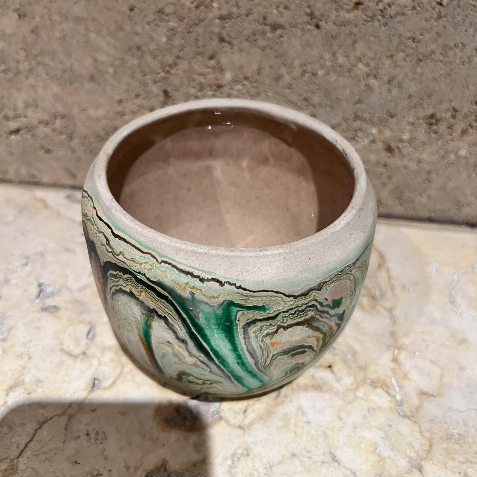 Americano Nemadji Ceramic Indian Art Pottery Vaso verde marrone Moose Lake in vendita
