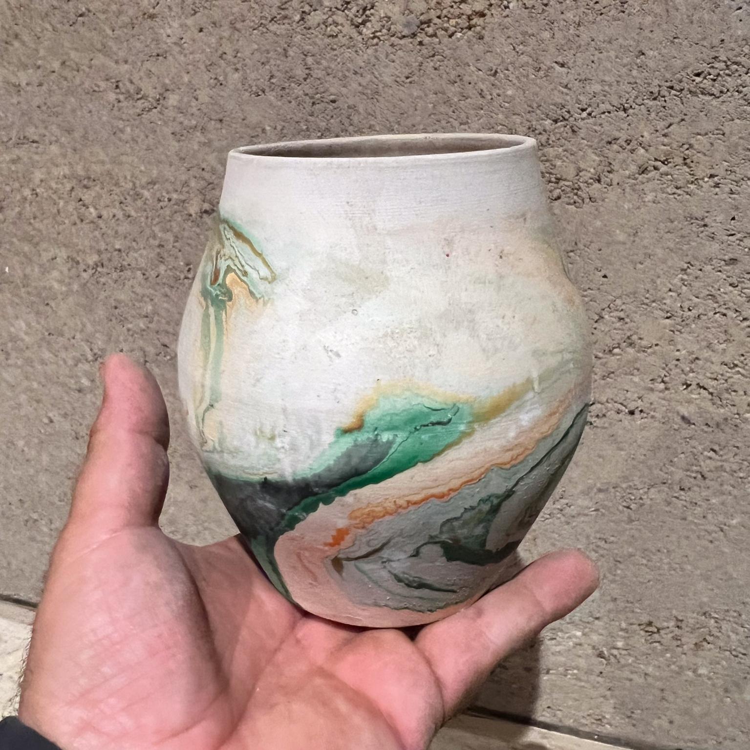 Americano Nemadji Ceramic Indian Art Pottery Vaso verde arancione Moose Lake in vendita