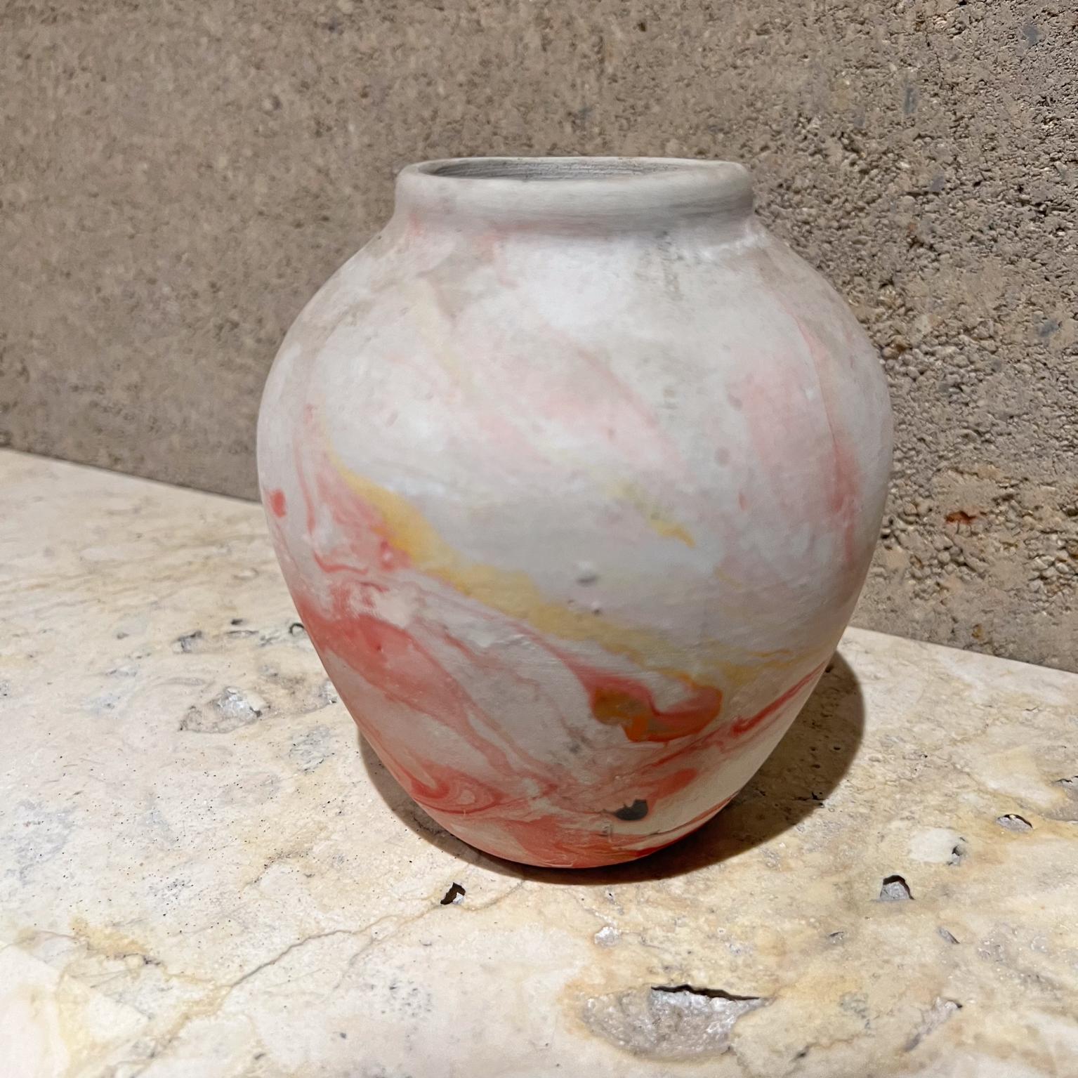 Mid-Century Modern Vase rose Nemadji, poterie d'art indienne de Moose Lake, Minnesota en vente