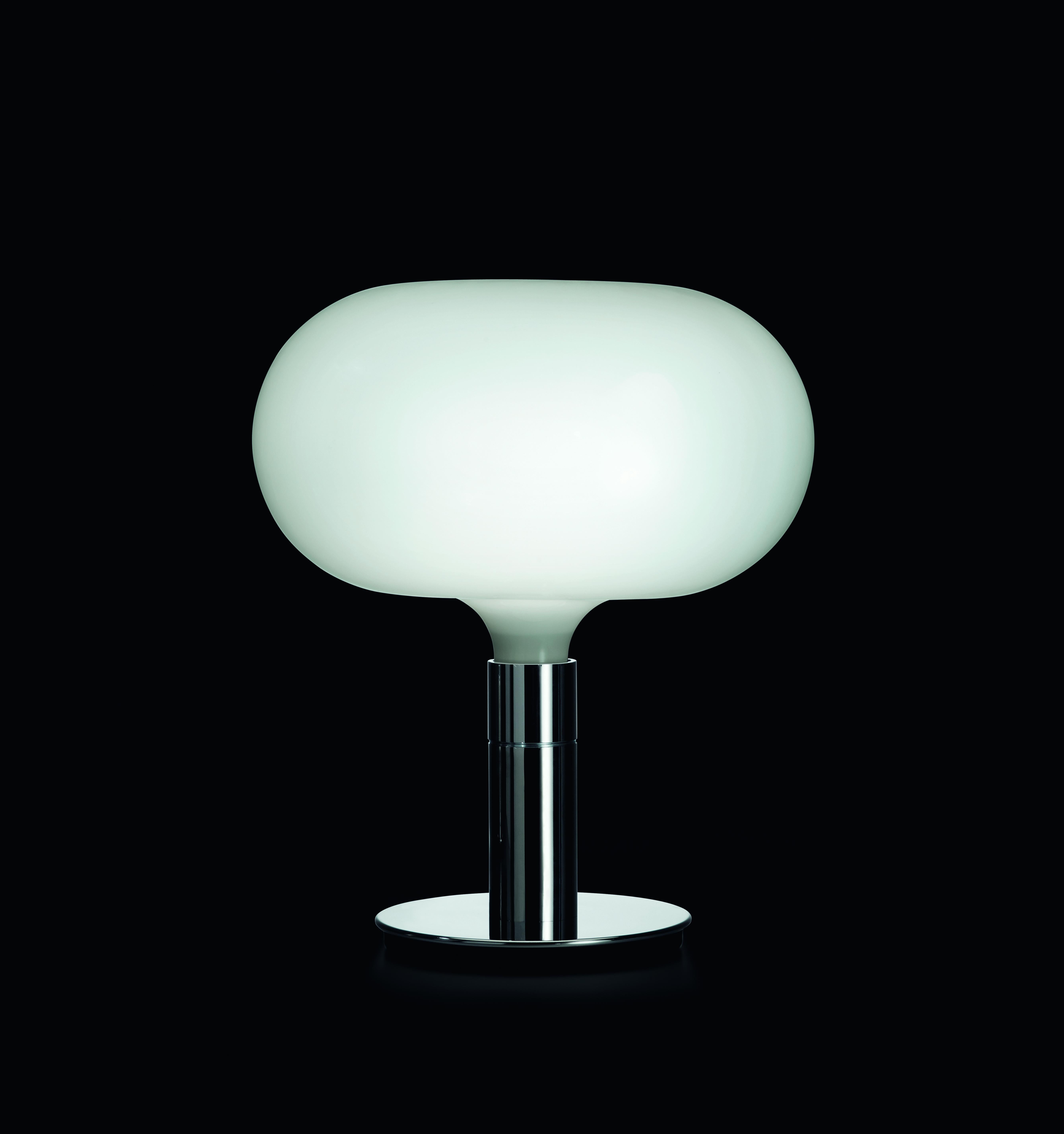 Italian Nemo Am1n Table Lamp Designed by F.Albini, F.Helg, a.Piva, M.Albini For Sale