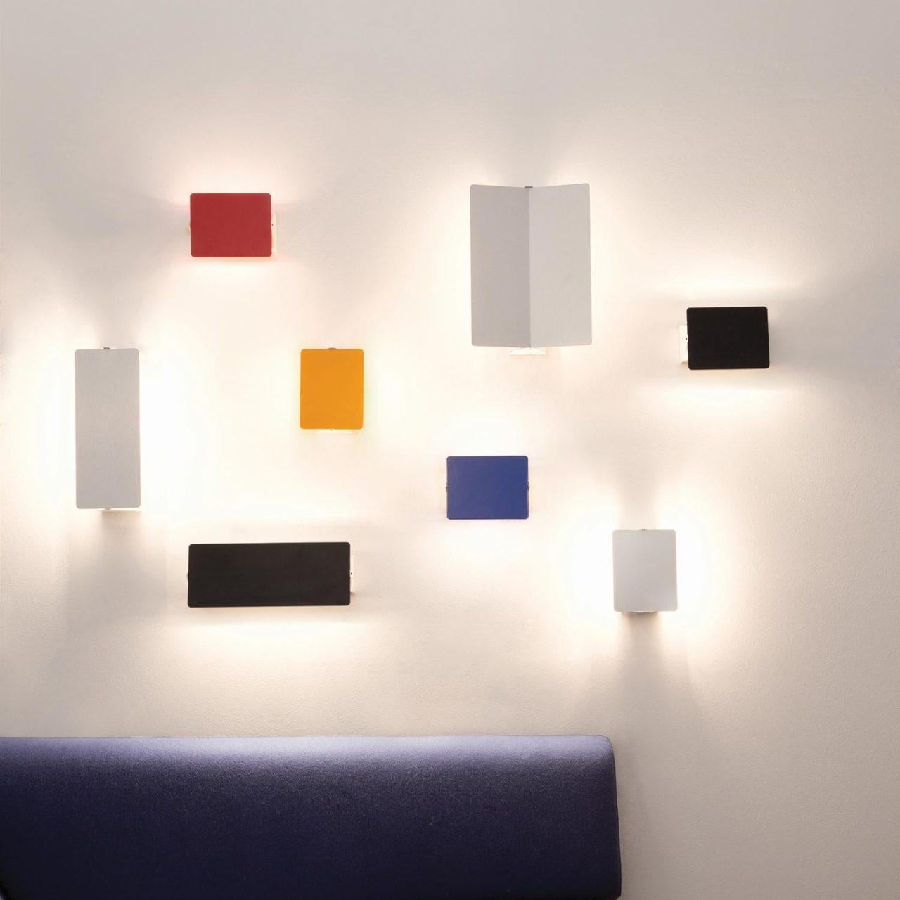 Nemo Applique à Volet Pivotant Plié Wand Scone LED 3000K Rot Lackiert im Zustand „Neu“ im Angebot in Brooklyn, NY