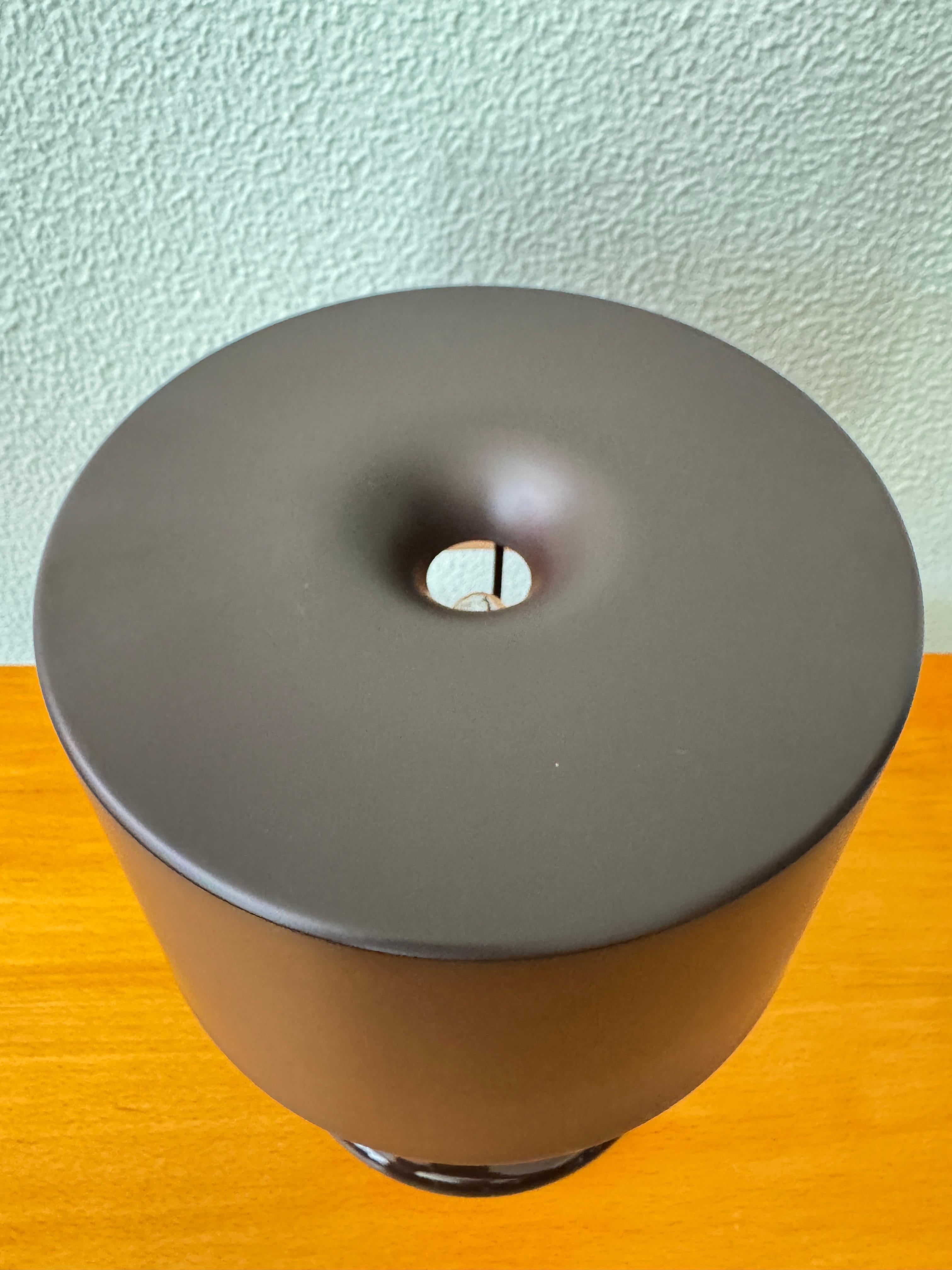 Métal Nemo Cassina Chocolite Table Lamp Toshitaka Nakamura Brown NOS with Original Box en vente